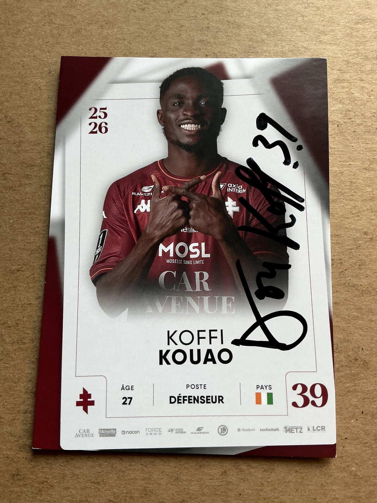 Koffi Kouao, Ivory Coast 🇨🇮 FC Metz 2025/26 hand signed - Autographs-World
