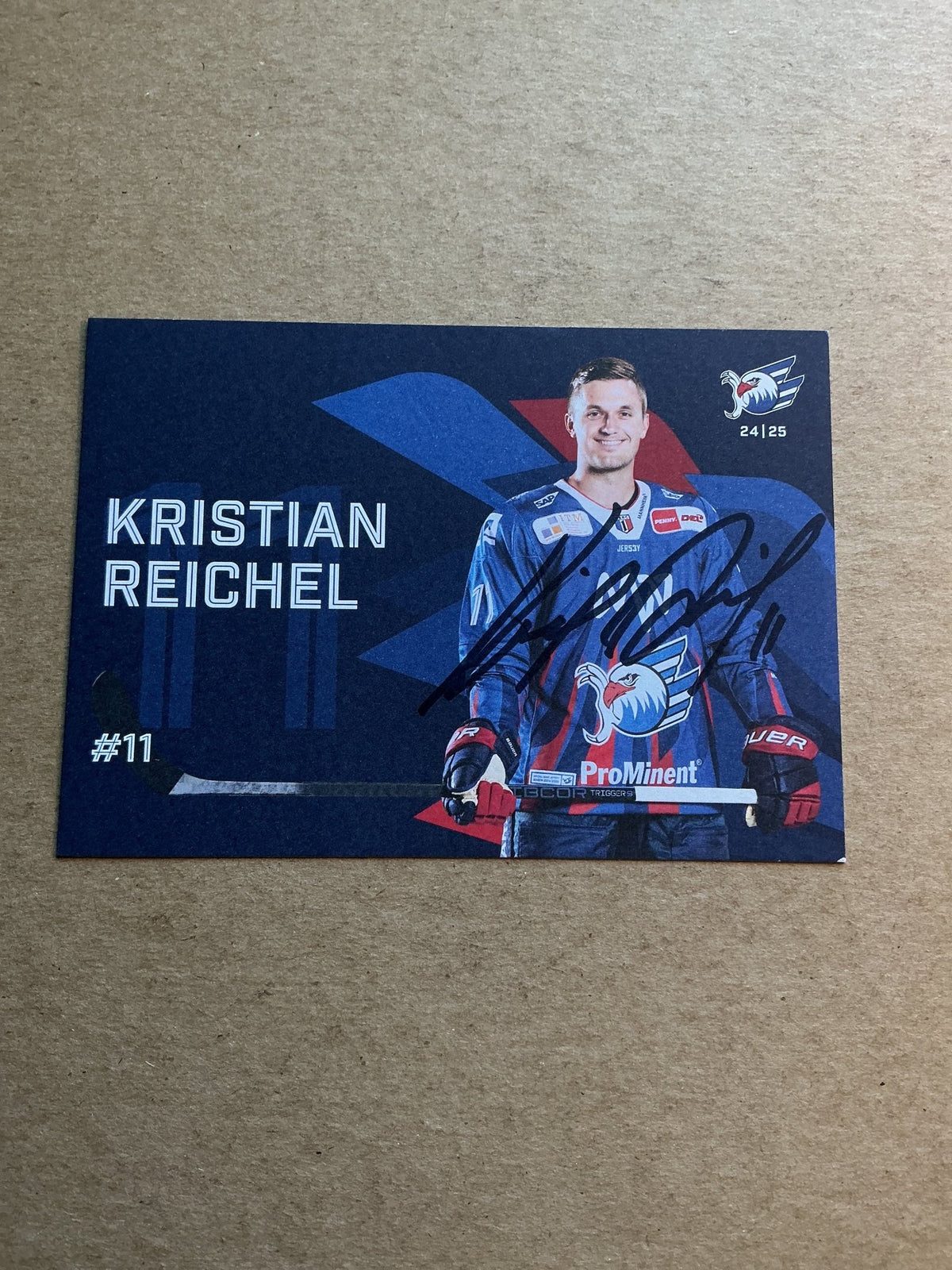 Kristian Reichel, Czech Republic 🇨🇿 Adler Mannheim 2024/25 hand signed - Autographs-World