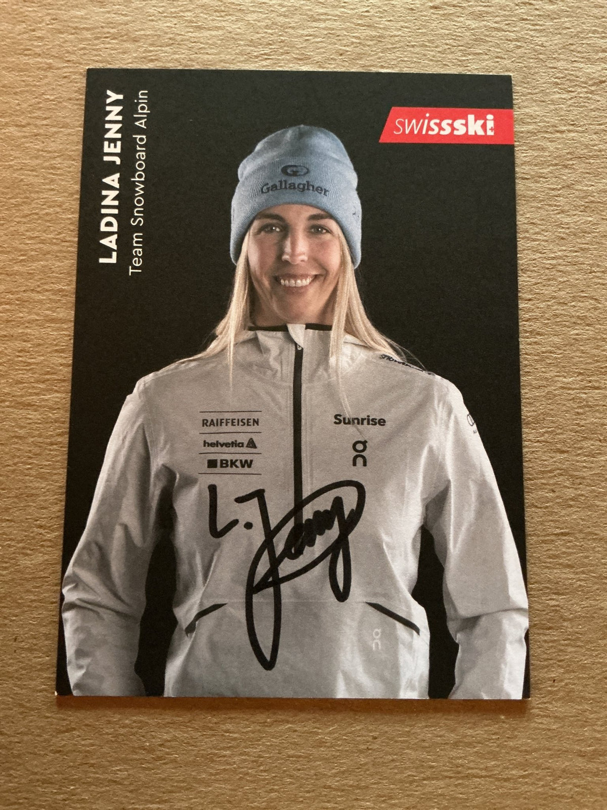 Ladina Jenny, Switzerland 🇨🇭 Snowboard 2023/24 hand signed - Autographs-World