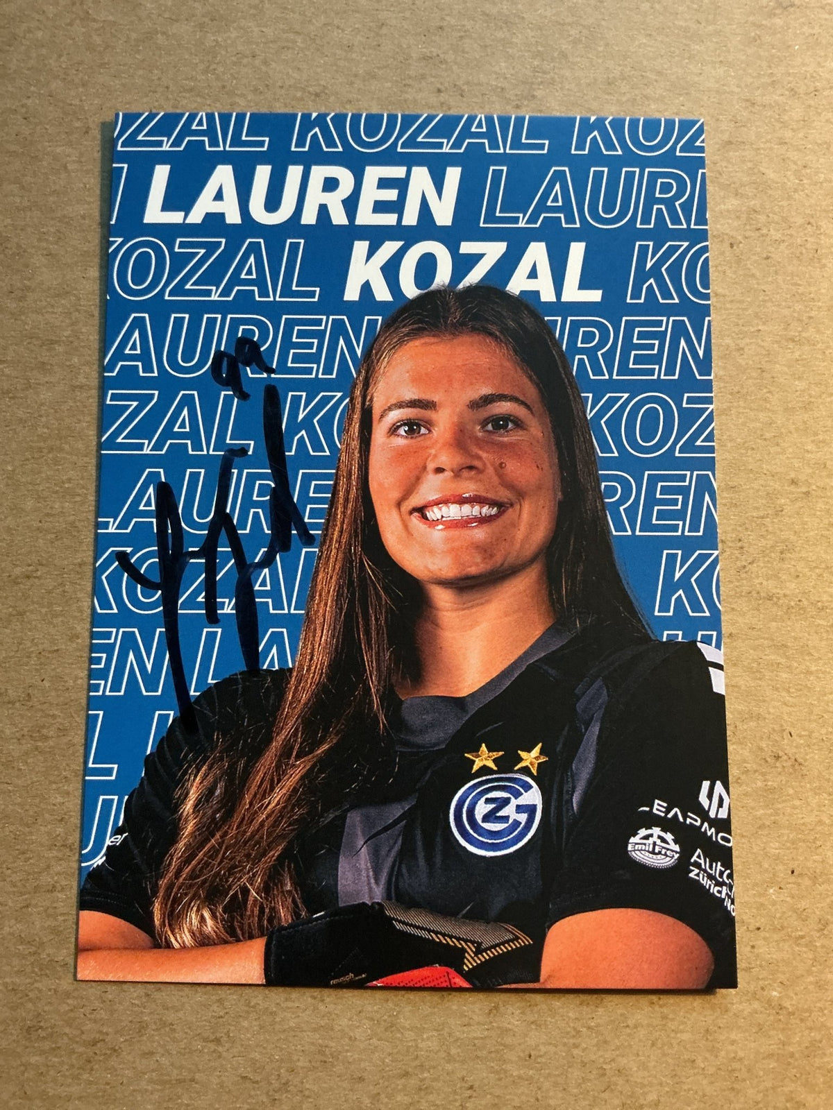 Lauren Kozal, USA 🇺🇸 Grasshopper Club Zürich 2025/26 hand signed - Autographs-World