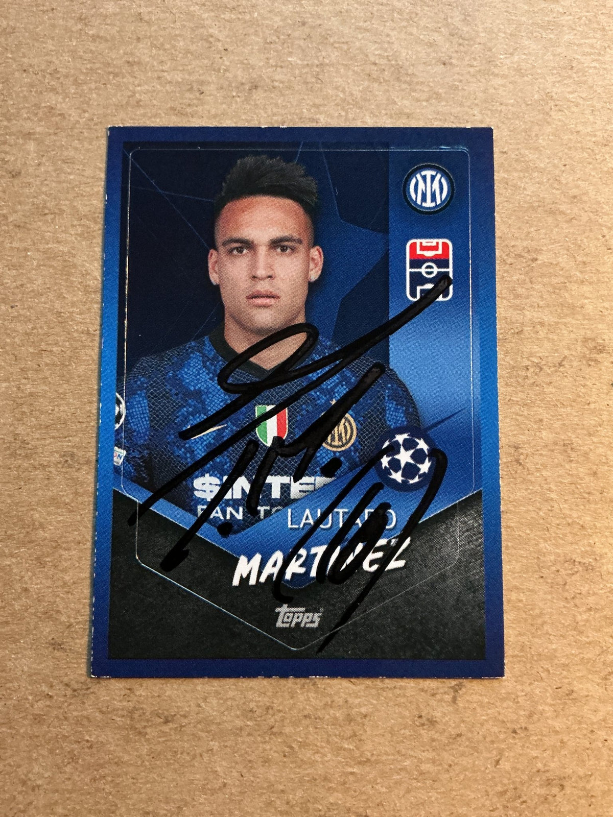 Lautaro Martinez, Argentina 🇦🇷 Inter Milan 2021/22 Topps hand signed - Autographs-World