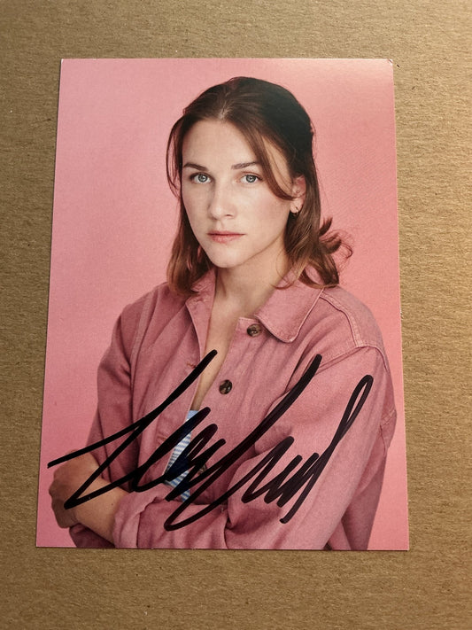 Lea Freund, Germany 🇩🇪 Actress 2024 hand signed - Autographs-World
