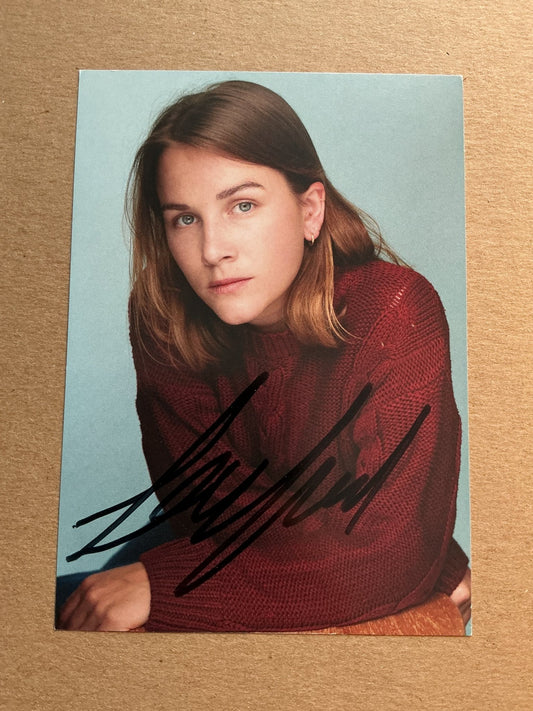 Lea Freund, Germany 🇩🇪 Actress 2024 hand signed - Autographs-World