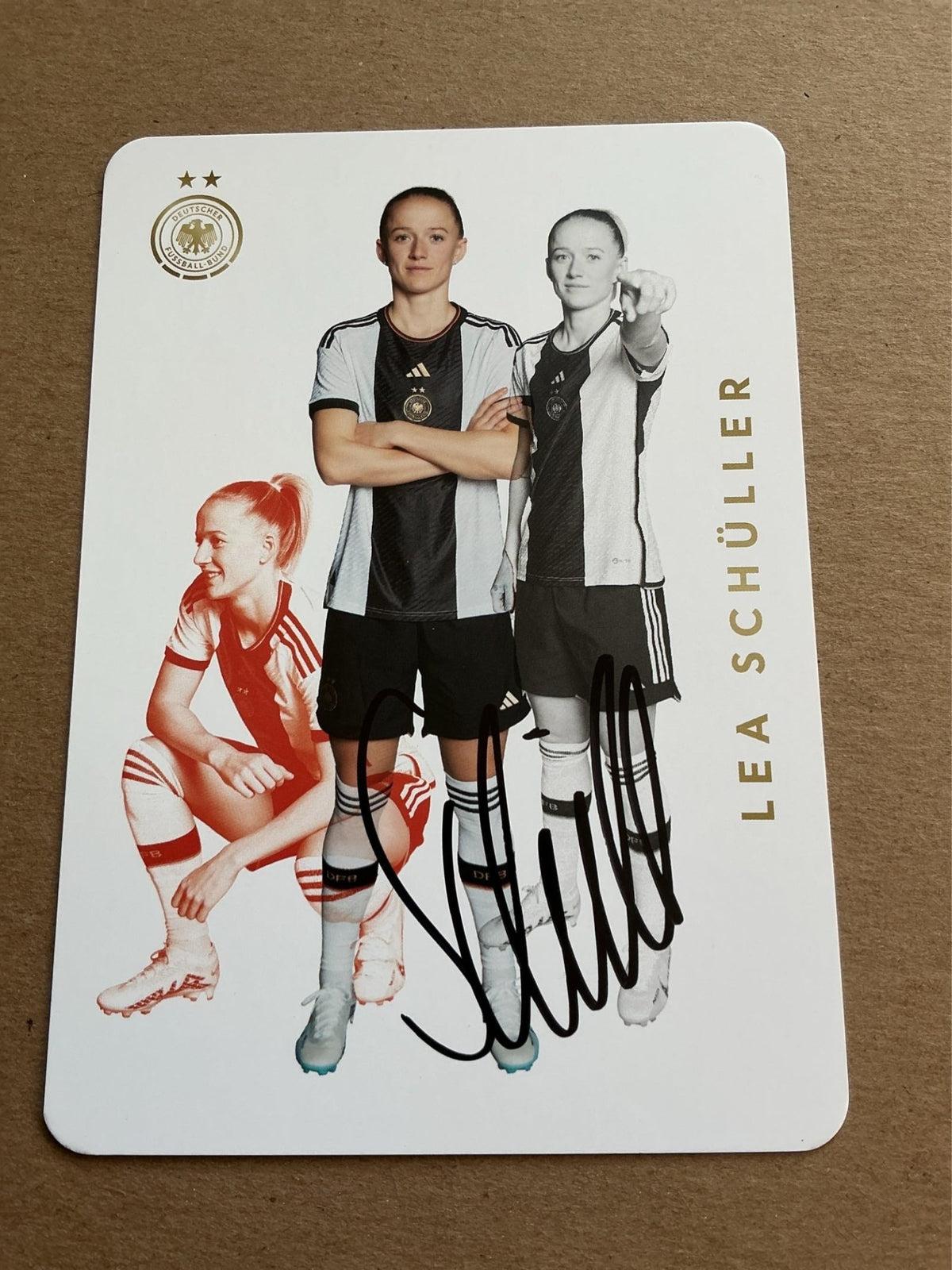 Lea Schüller, Germany 🇩🇪 FIFA World Cup 2023 hand signed - Autographs-World