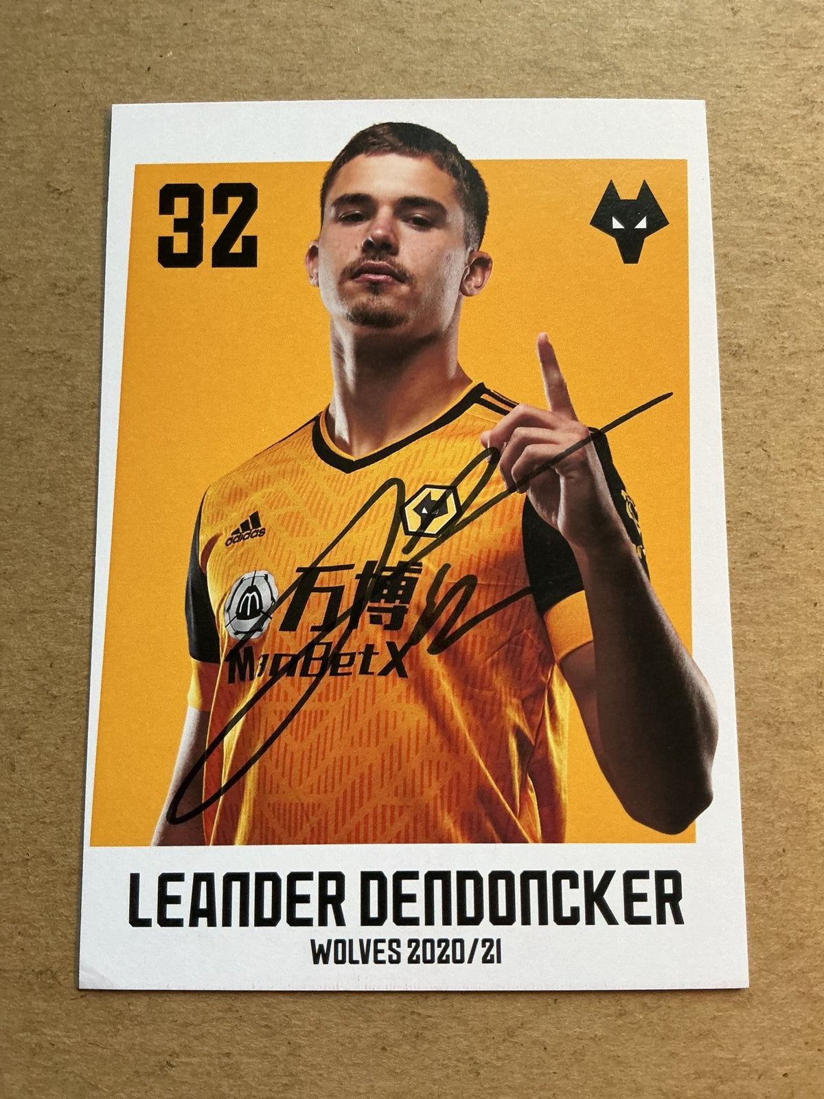 Leander Dendoncker, Belgium 🇧🇪 Wolverhampton Wanderers 2020/21 hand signed - Autographs-World