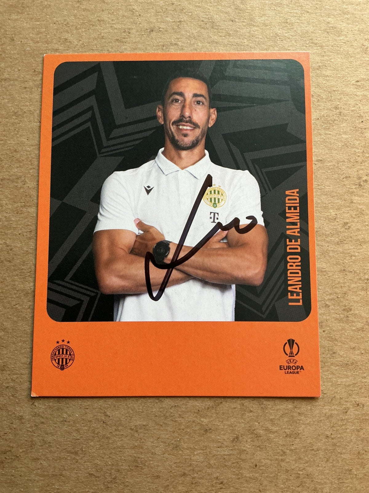 Leandro de Almeida, Brazil 🇧🇷 Ferencvaros 2025/26 hand signed - Autographs-World