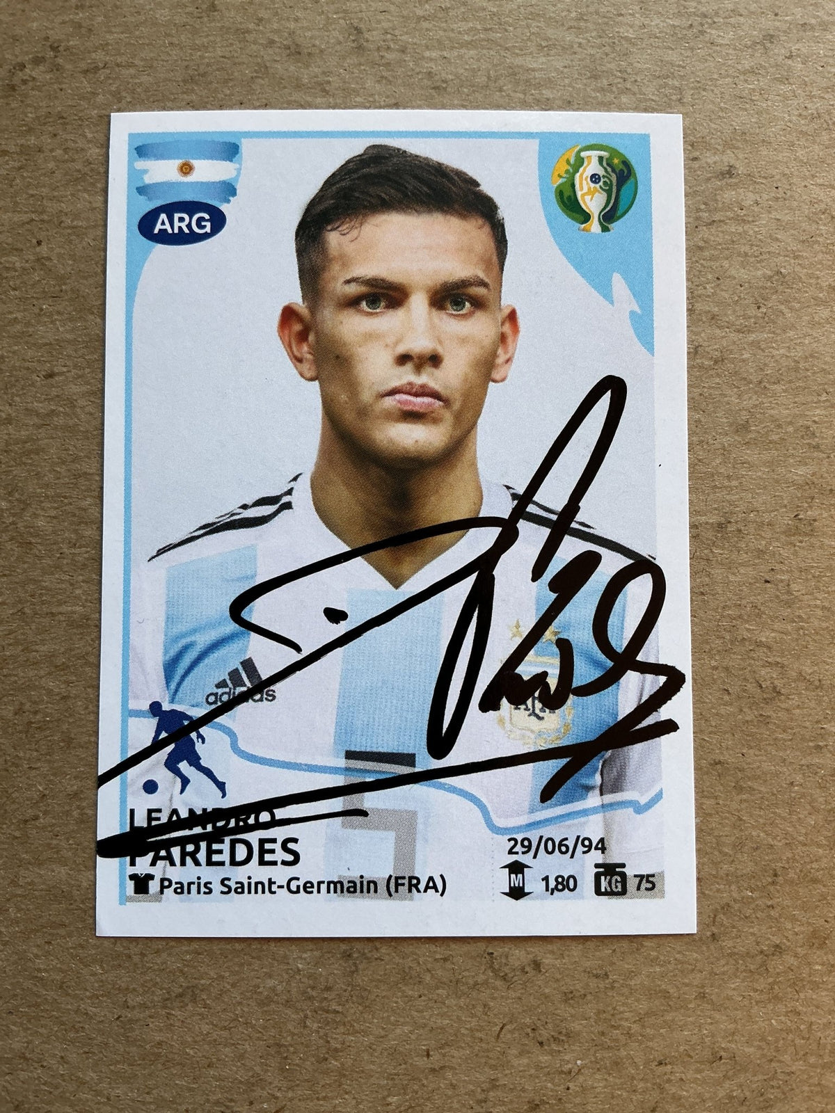 Leandro Paredes, Argentina 🇦🇷 Copa America 2019 Panini hand signed - Autographs-World