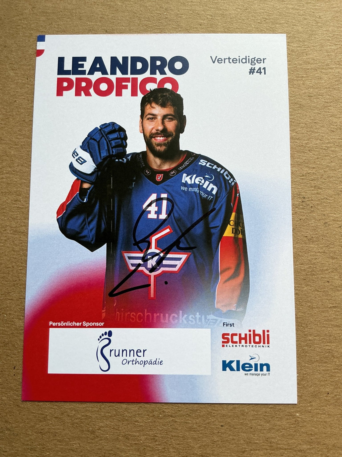 Leandro Profico, Switzerland 🇨🇭 EHC Kloten 2025/26 hand signed - Autographs-World