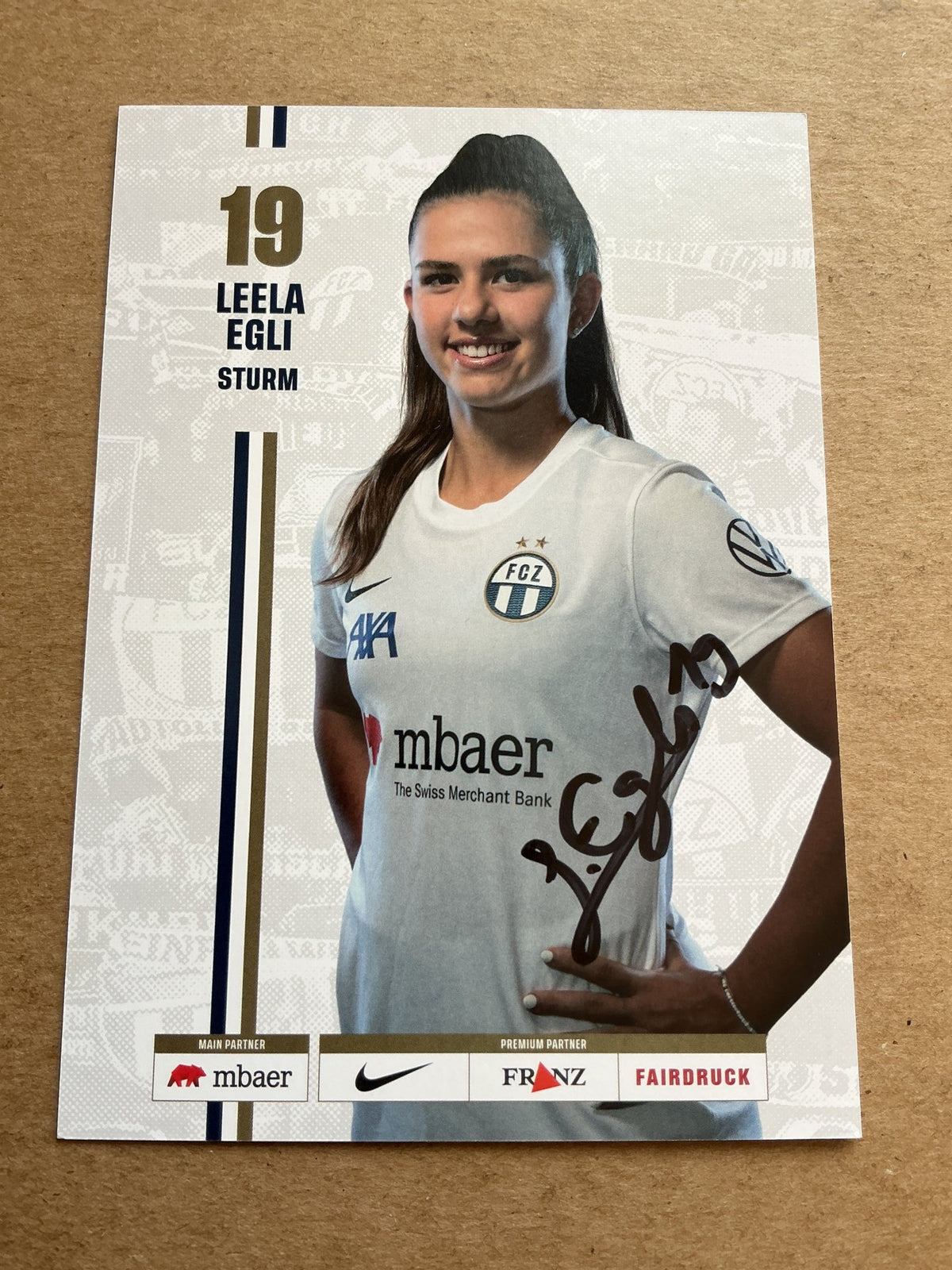 Leela Egli, Switzerland 🇨🇭 FC Zürich 2023/24 hand signed - Autographs-World