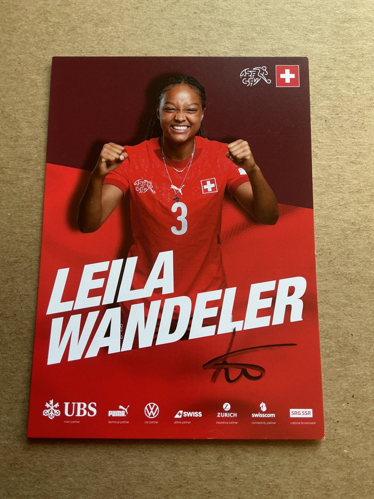 Leila Wandeler, Switzerland 🇨🇭 UEFA Euro Cup 2025 hand signed - Autographs-World