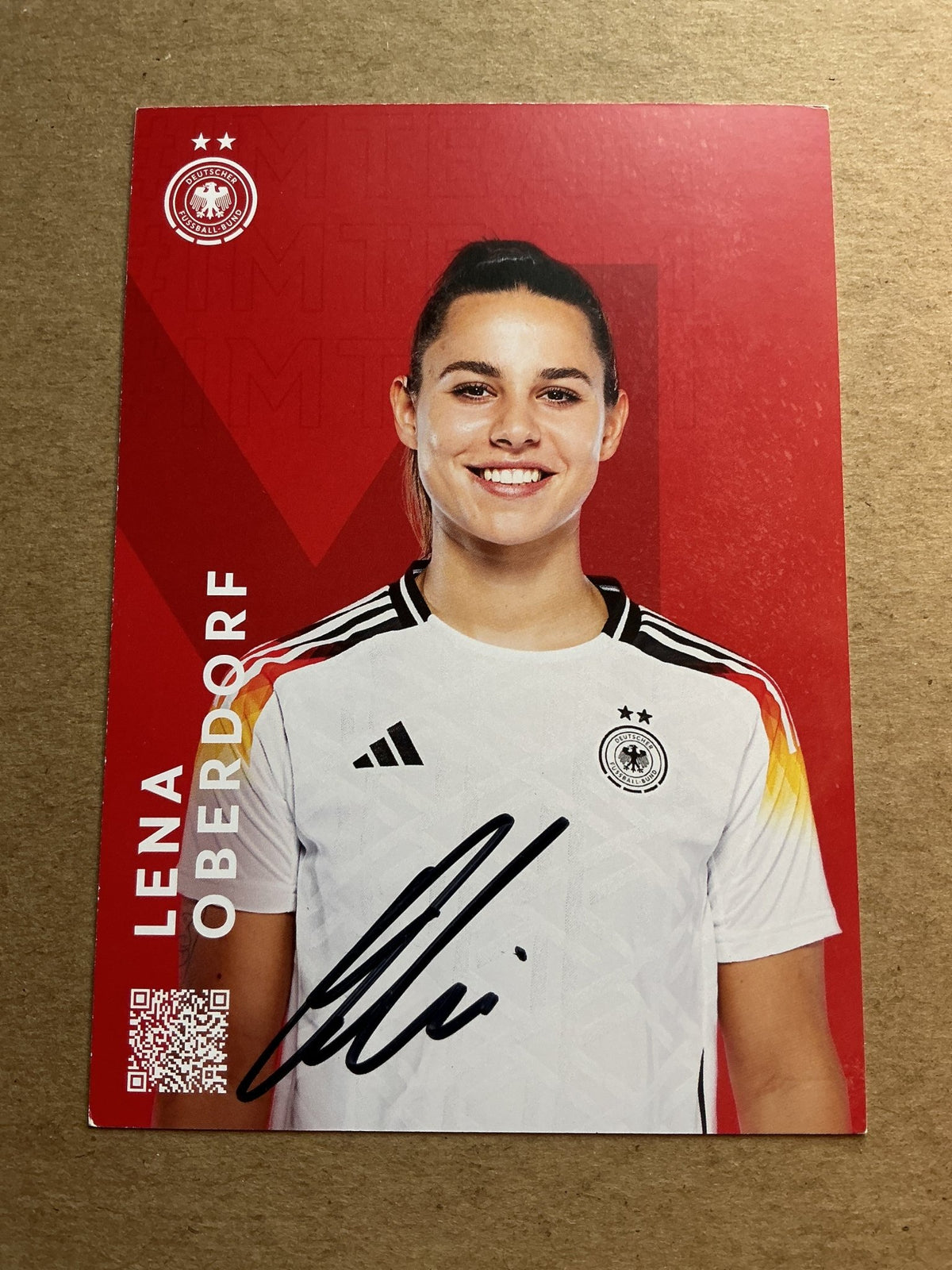 Lena Oberdorf, Germany 🇩🇪 Summer Olympics 2024 hand signed - Autographs-World