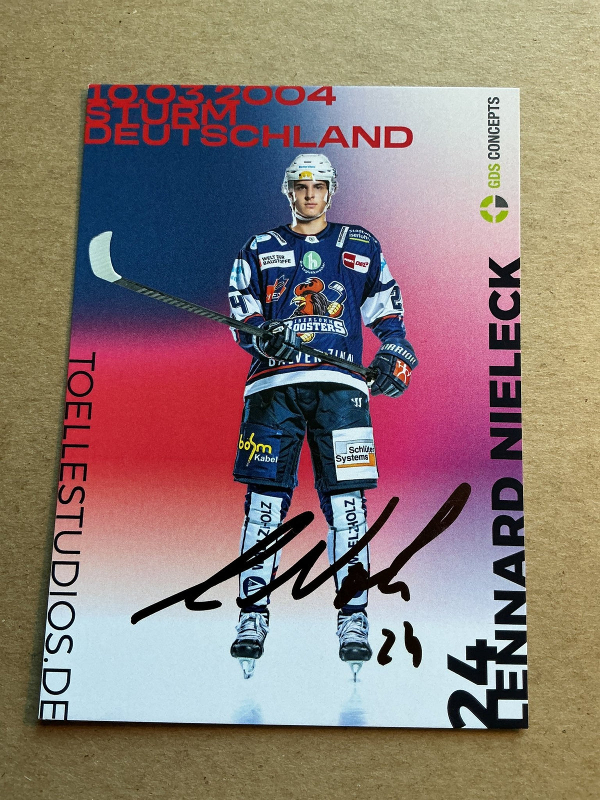 Lennard Nieleck, Germany 🇩🇪 Iserlohn Roosters 2024/25 hand signed - Autographs-World