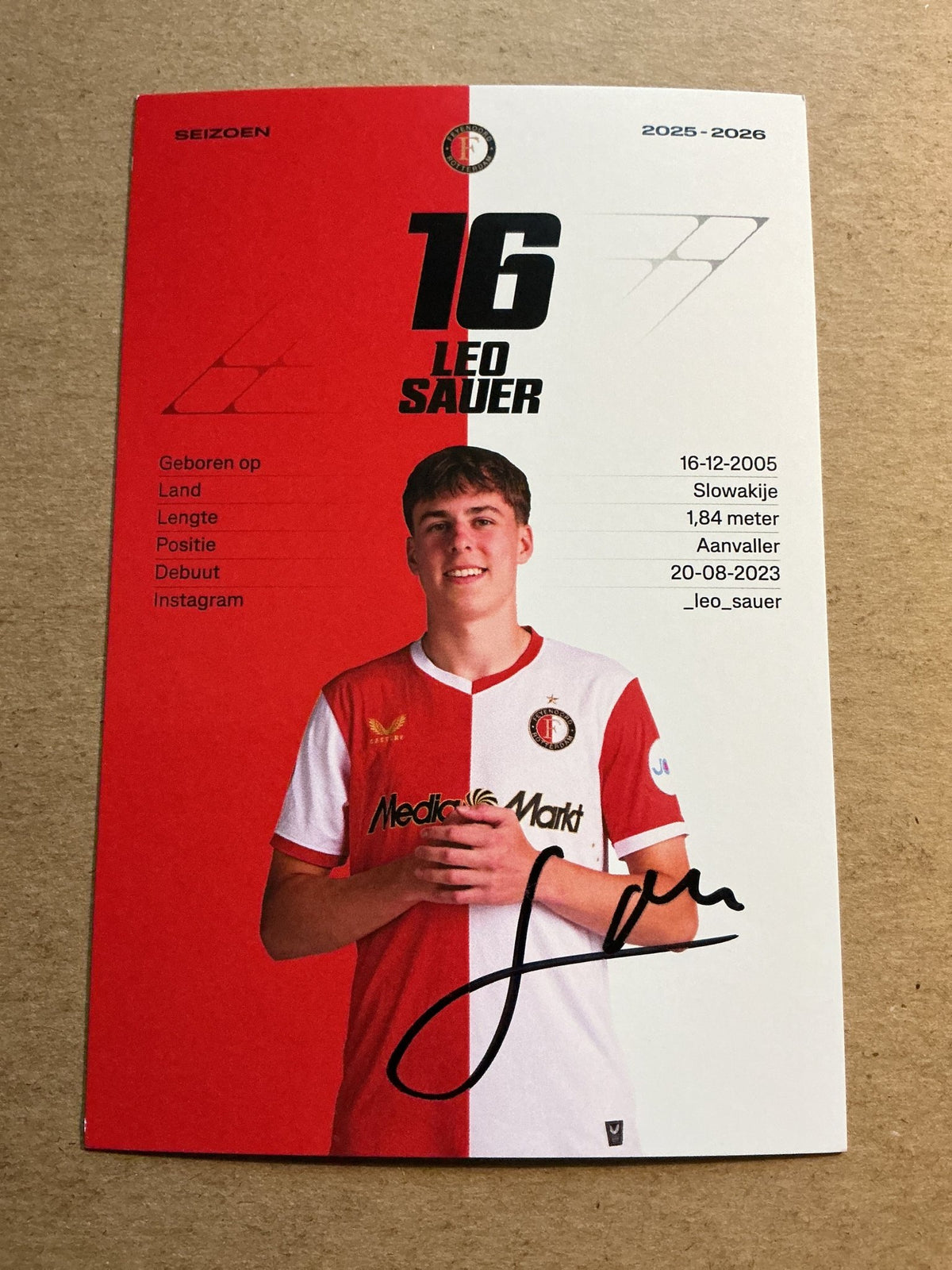 Leo Sauer, Slovakia 🇸🇰 Feyenoord Rotterdam 2025/26 hand signed - Autographs-World