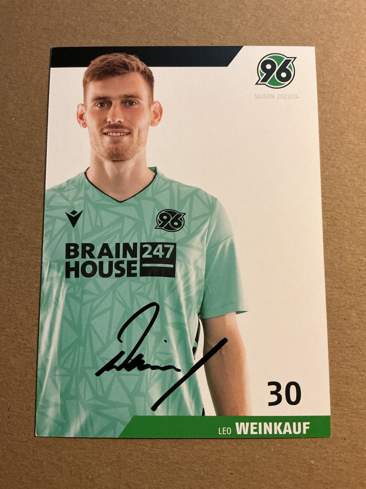 Leo Weinkauf, Germany 🇩🇪 Hannover 96 2023/24 hand signed - Autographs-World
