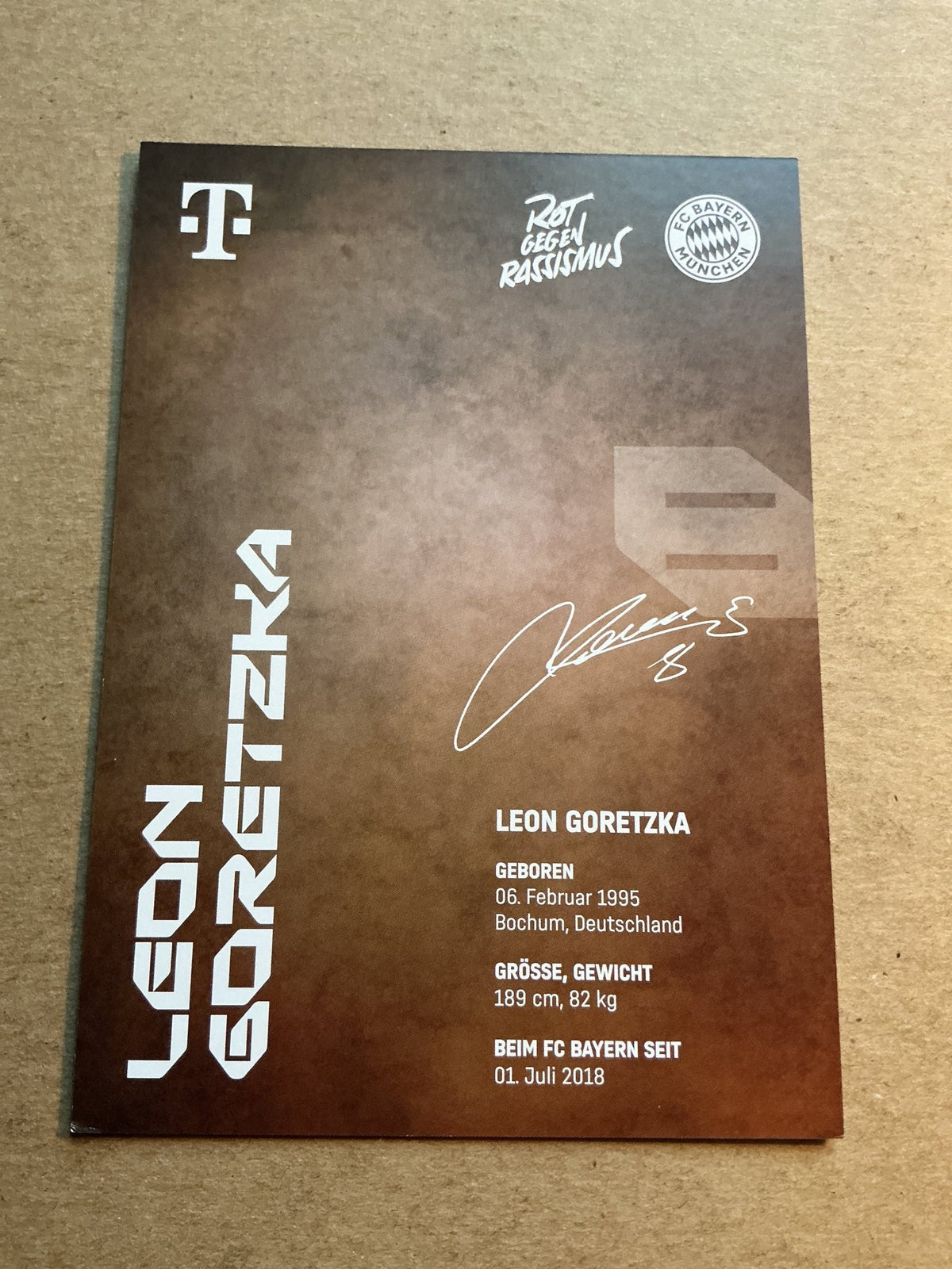 Leon Goretzka, Germany 🇩🇪 FC Bayern München 2024/25 hand signed - Autographs-World