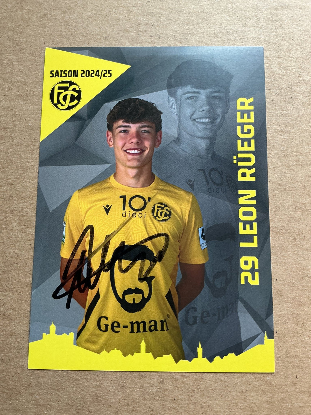 Leon Rüeger, Switzerland 🇨🇭 FC Schaffhausen 2024/25 hand signed - Autographs-World