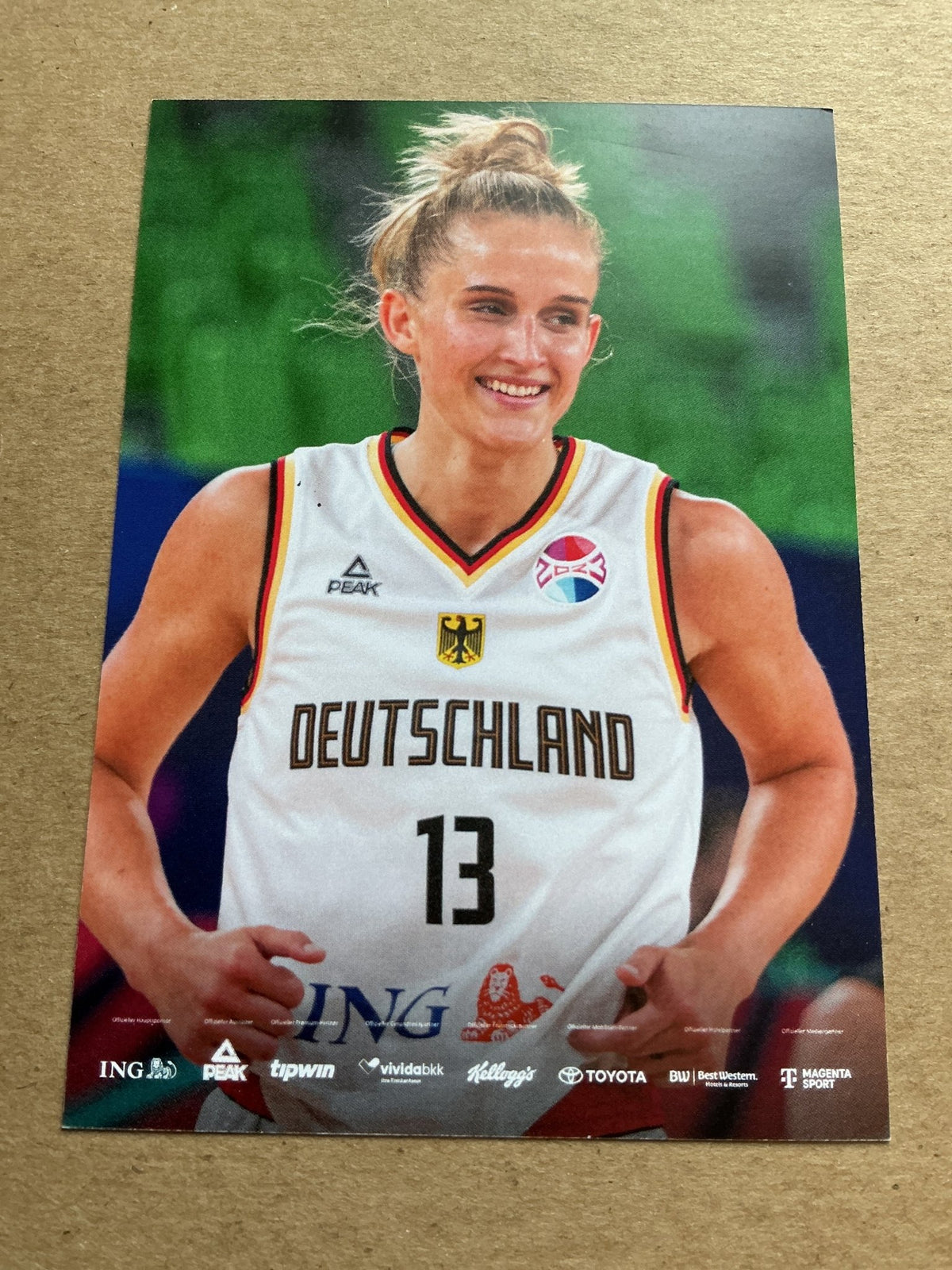 Leonie Fiebich, Germany 🇩🇪 Basketball Summer Olympics 2024 hand signed - Autographs-World