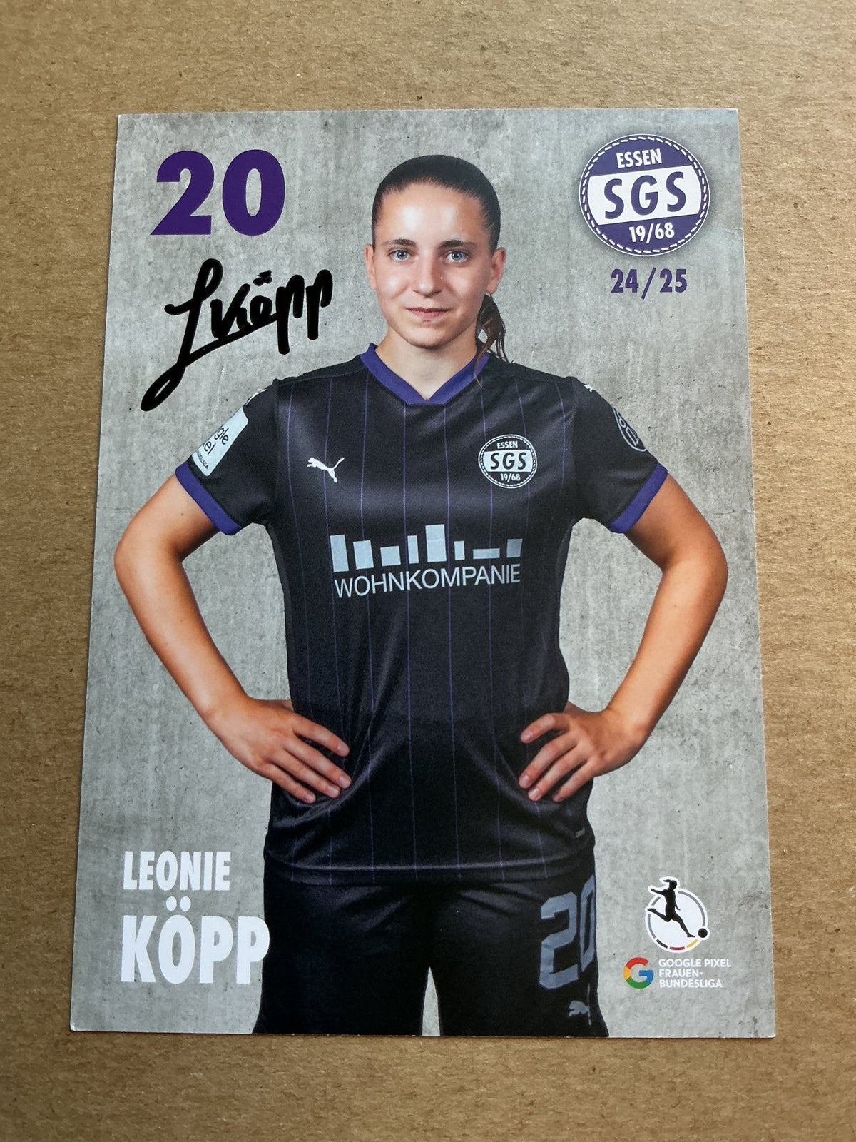Leonie Köpp, Germany 🇩🇪 SGS Essen 2024/25 hand signed - Autographs-World