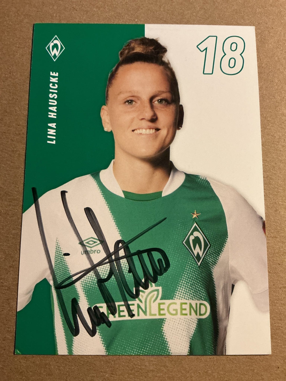 Lina Hausicke, Germany 🇩🇪 SV Werder Bremen 2022/23 hand signed - Autographs-World