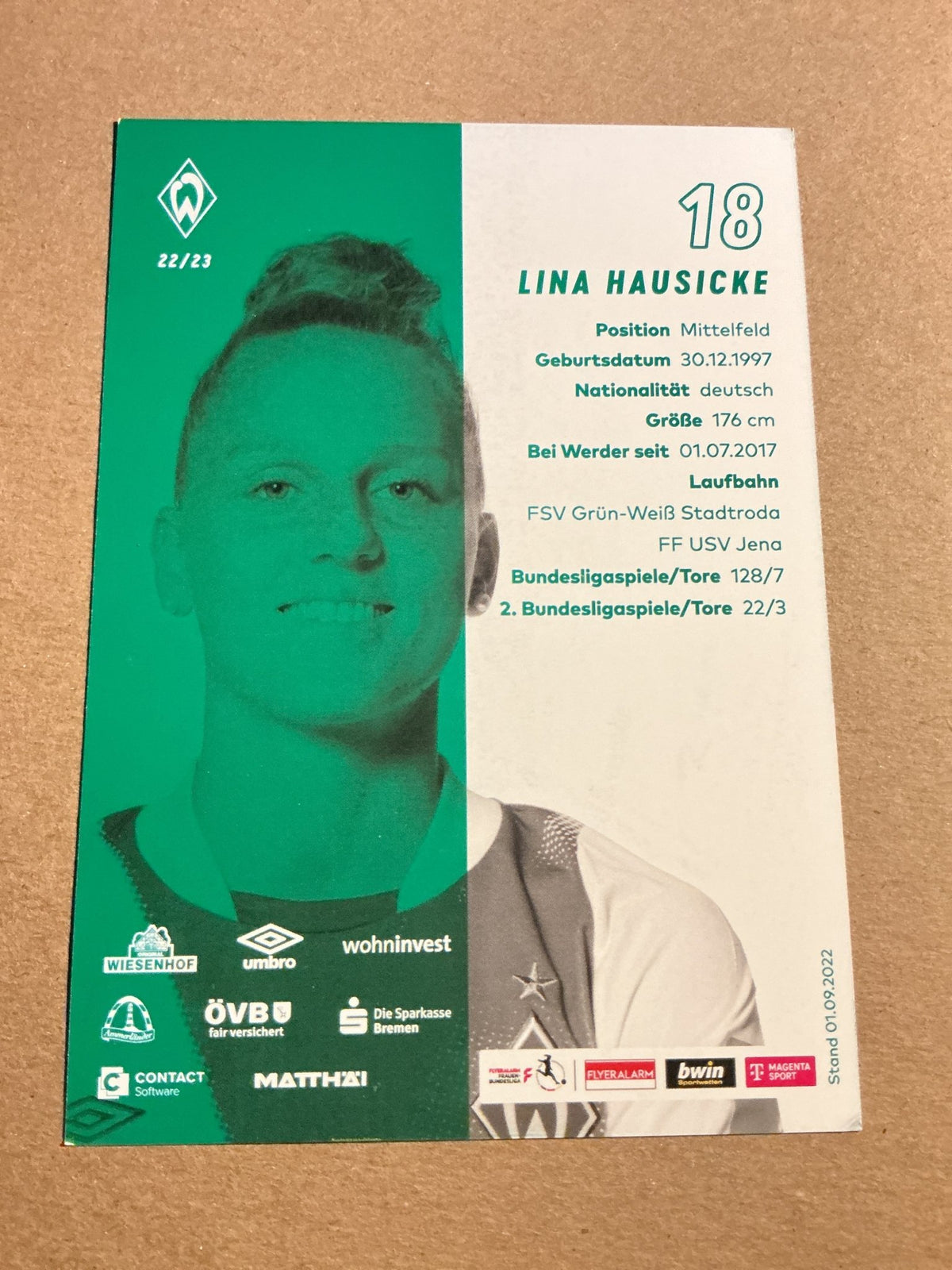 Lina Hausicke, Germany 🇩🇪 SV Werder Bremen 2022/23 hand signed - Autographs-World