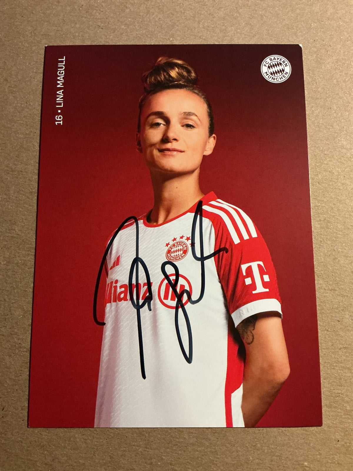 Lina Magull, Germany 🇩🇪 FC Bayern München 2023/24 hand signed - Autographs-World