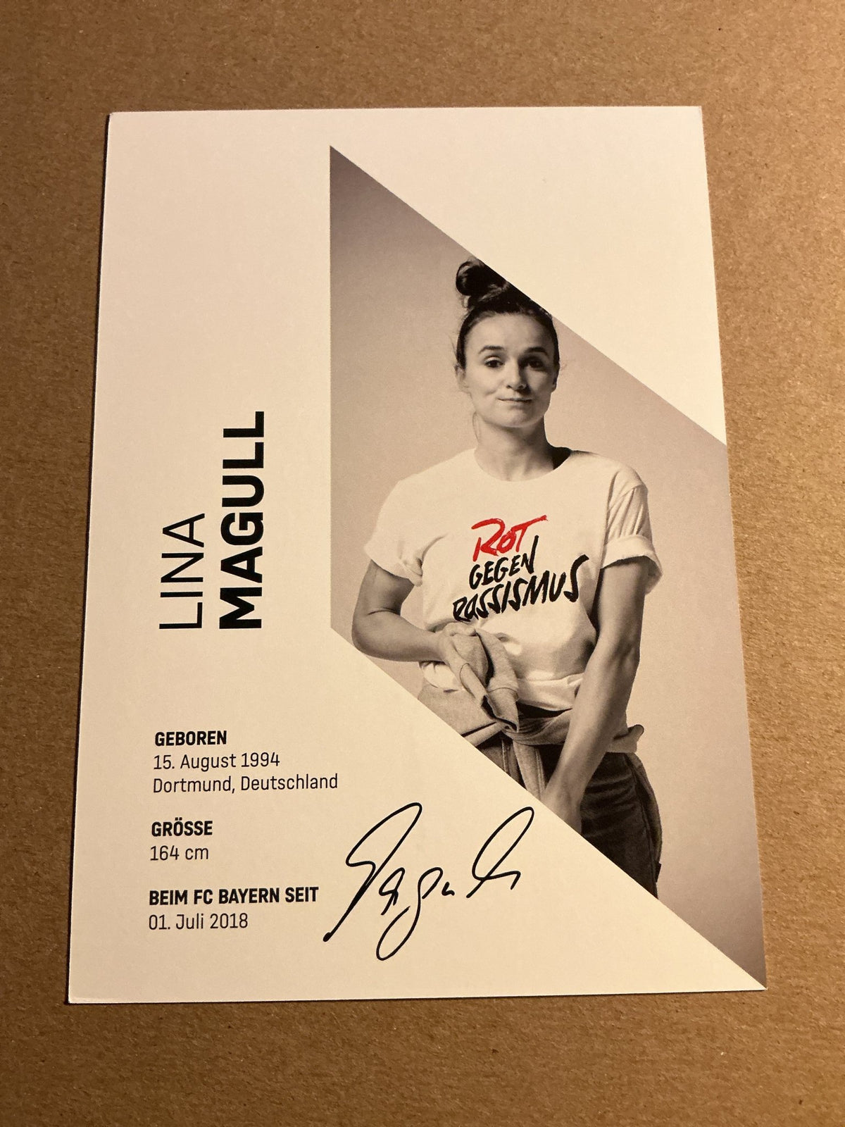 Lina Magull, Germany 🇩🇪 FC Bayern München 2023/24 hand signed - Autographs-World