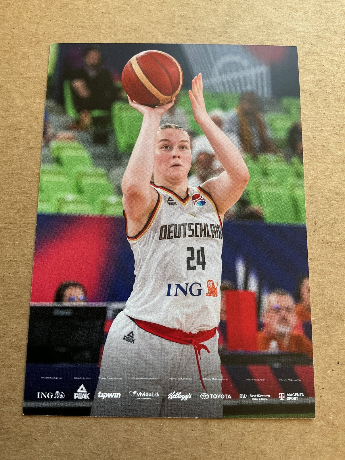 Lina Sontag, Germany 🇩🇪 Basketball Summer Olympics 2024 hand signed - Autographs-World