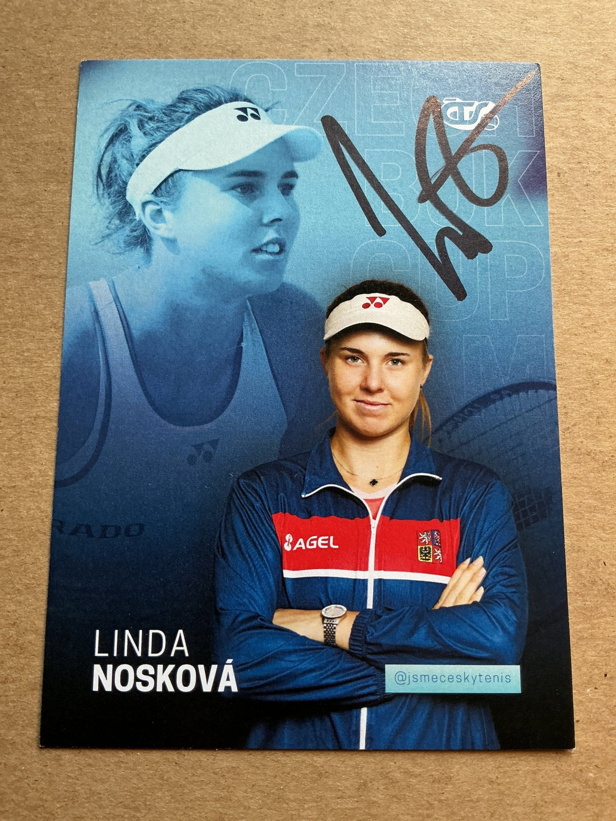 Linda Noskova, Czech Republic 🇨🇿 Tennis Summer Olympics 2024 hand signed - Autographs-World