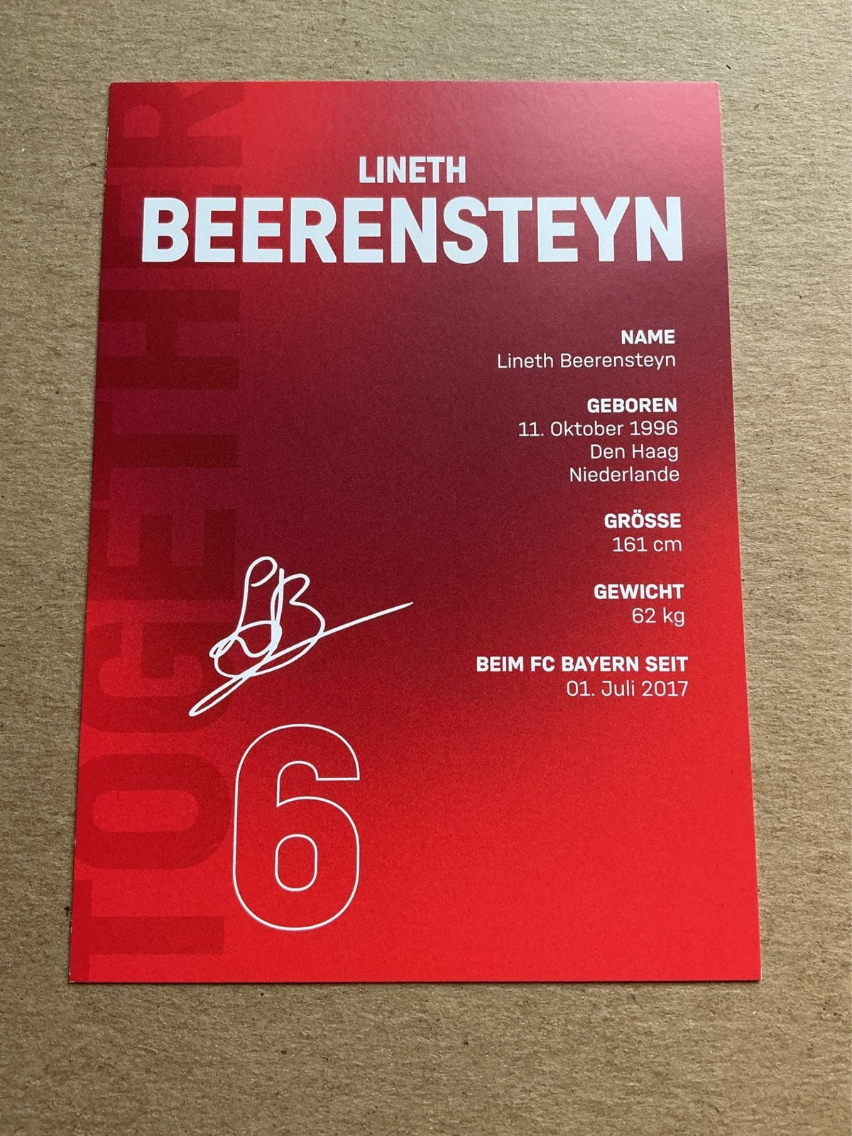 Lineth Beerensteyn, Netherlands 🇳🇱 FC Bayern München 2021/22 hand signed - Autographs-World