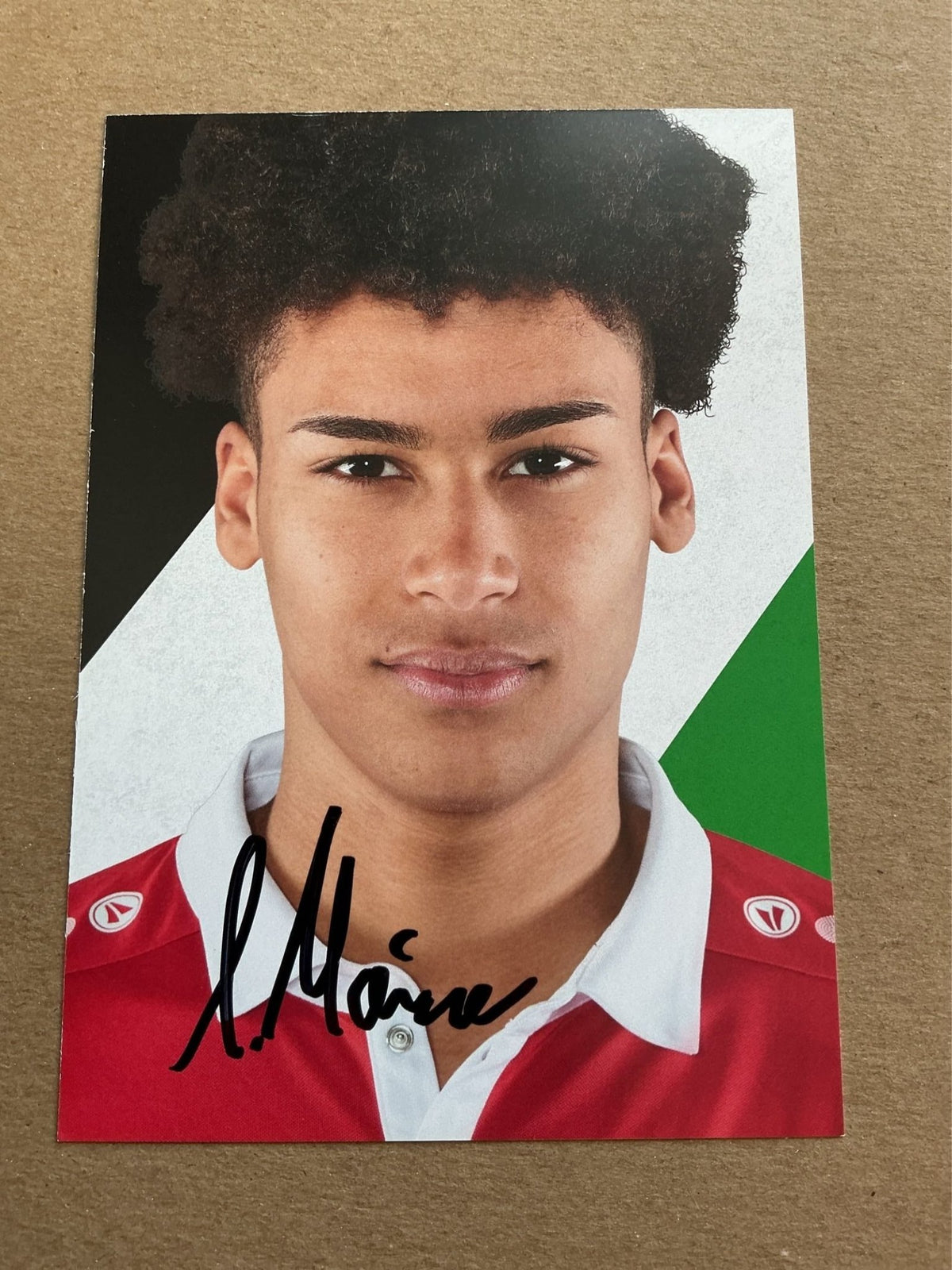 Linton Maina, Germany 🇩🇪 Hannover 96 2017/18 hand signed - Autographs-World