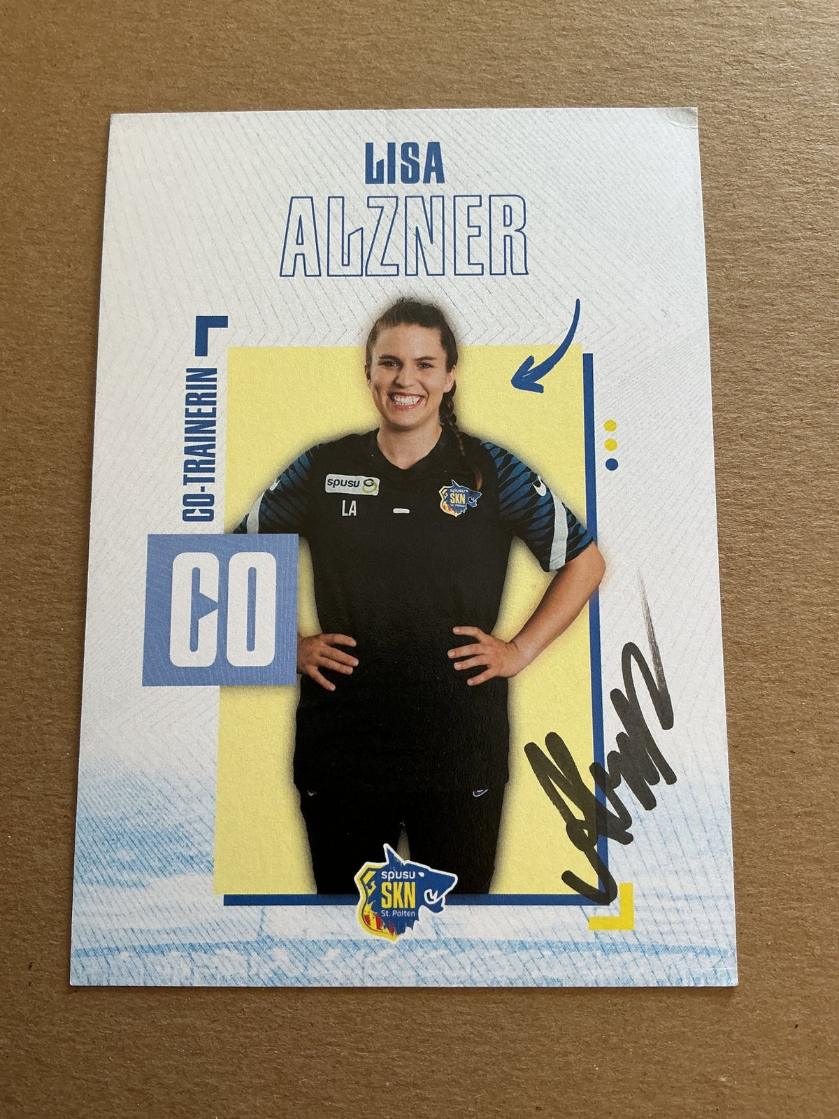 Lisa Alzner, Austria 🇦🇹 SKN St. Pölten 2023/24 hand signed - Autographs-World