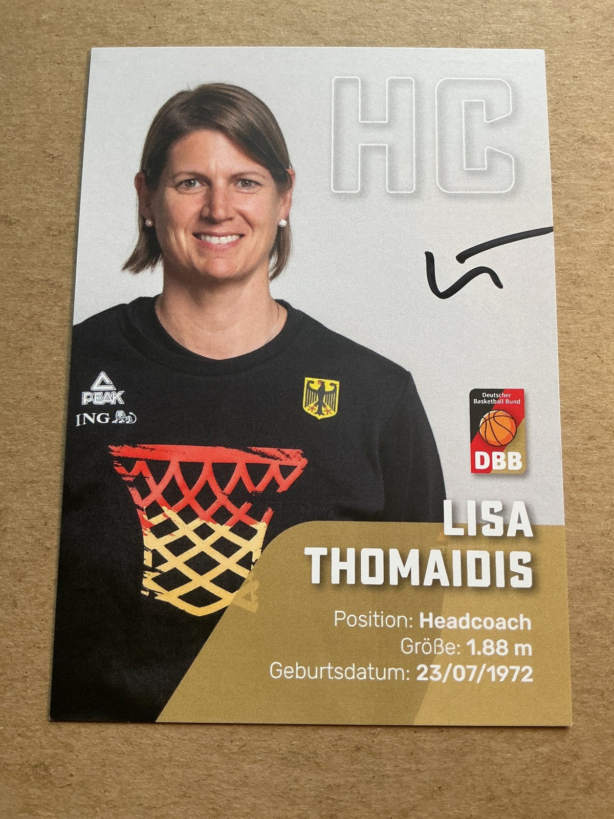 Lisa Thomaidis, Canada 🇨🇦 Baskettball Summer Olympics 2024 hand signed - Autographs-World
