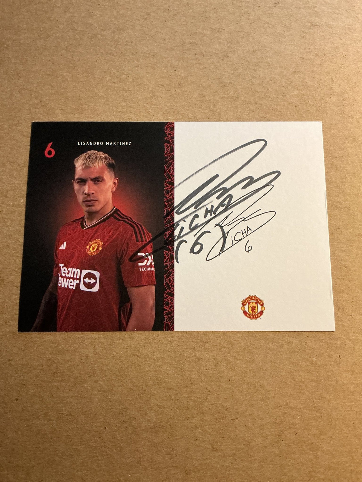 Lisandro Martinez, Argentina 🇦🇷 Manchester United 2023/24 hand signed - Autographs-World