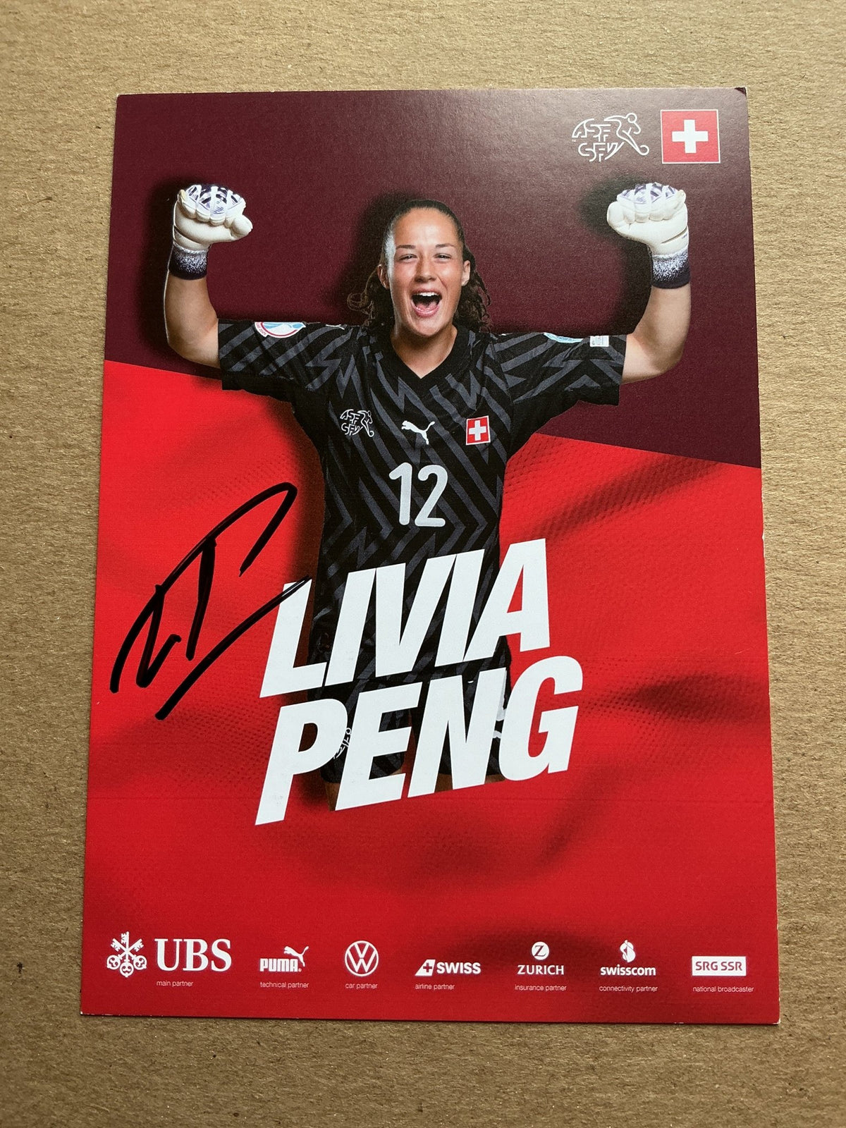 Livia Peng, Switzerland 🇨🇭 UEFA Euro 2025 hand signed - Autographs-World