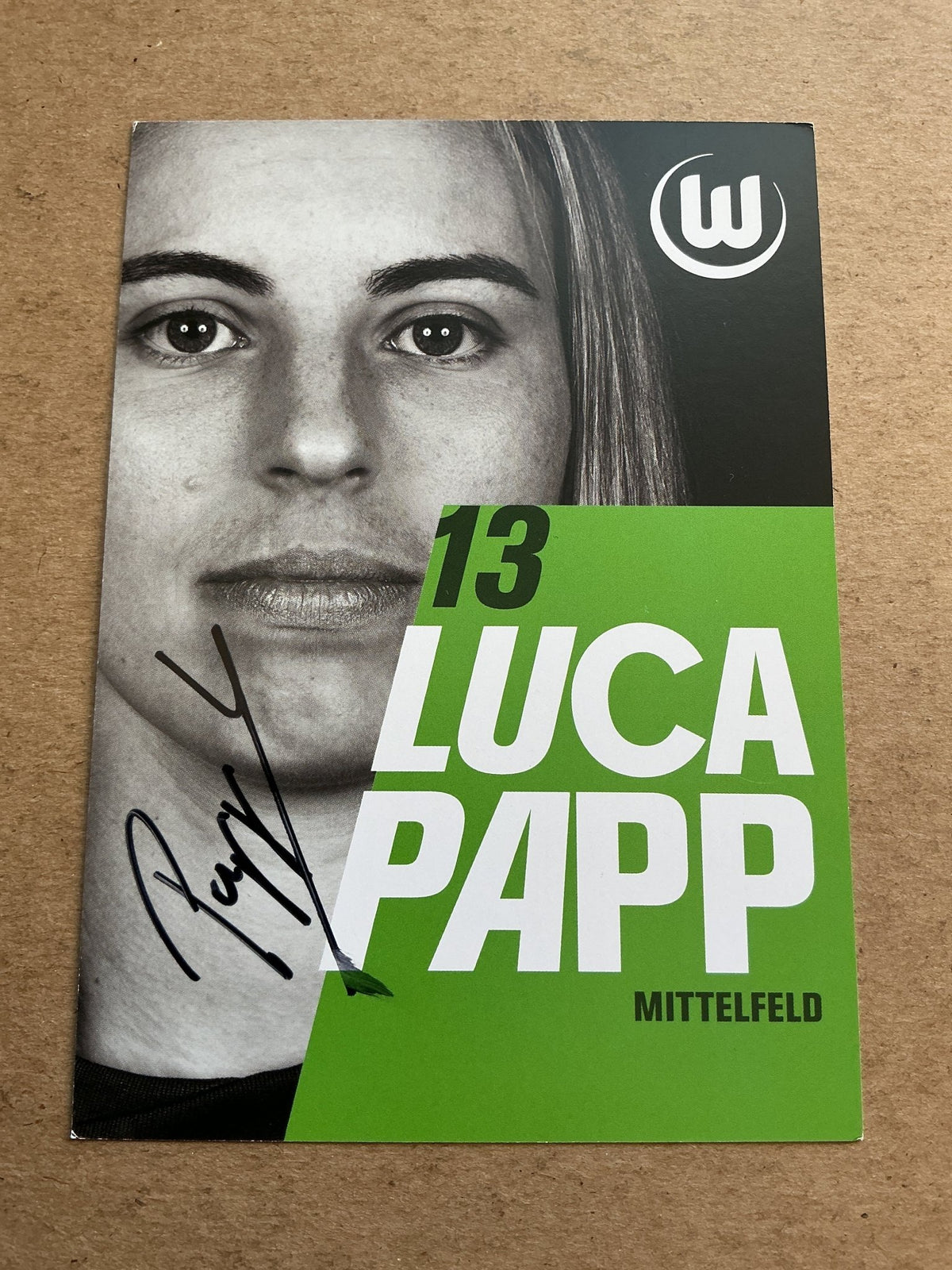 Luca Papp, Hungary 🇭🇺 VfL Wolfsburg 2025/26 hand signed - Autographs-World