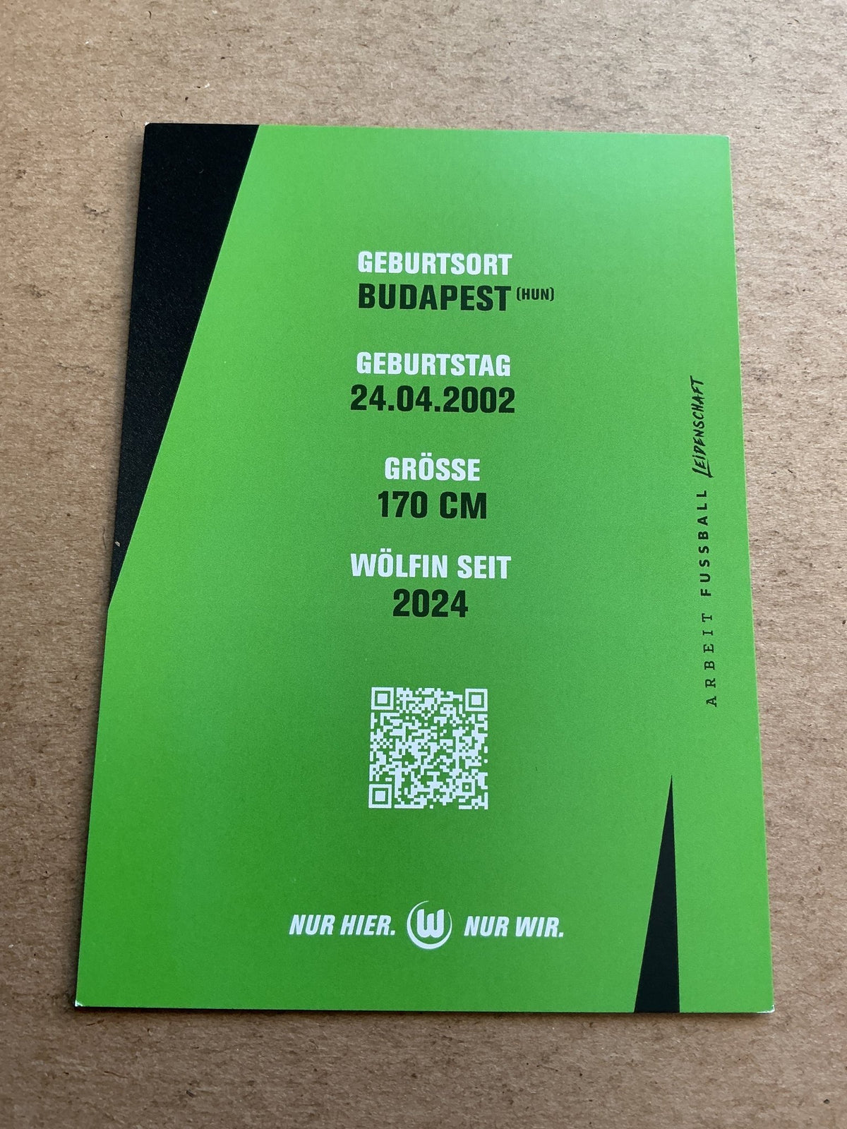 Luca Papp, Hungary 🇭🇺 VfL Wolfsburg 2025/26 hand signed - Autographs-World
