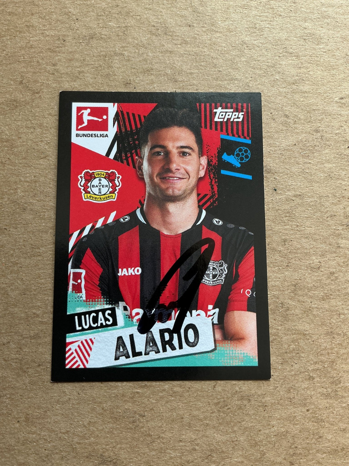 Lucas Alario, Argentina 🇦🇷 Bayer 04 Leverkusen 2021/22 Topps hand signed - Autographs-World