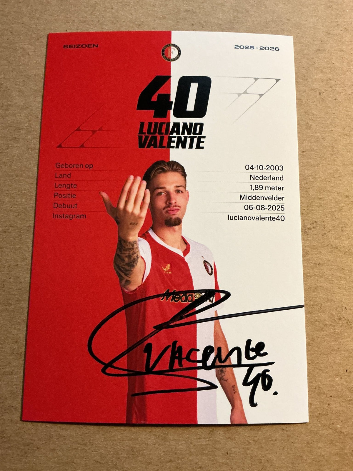 Luciano Valente, Netherlands 🇳🇱 Feyenoord Rotterdam 2025/26 hand signed - Autographs-World