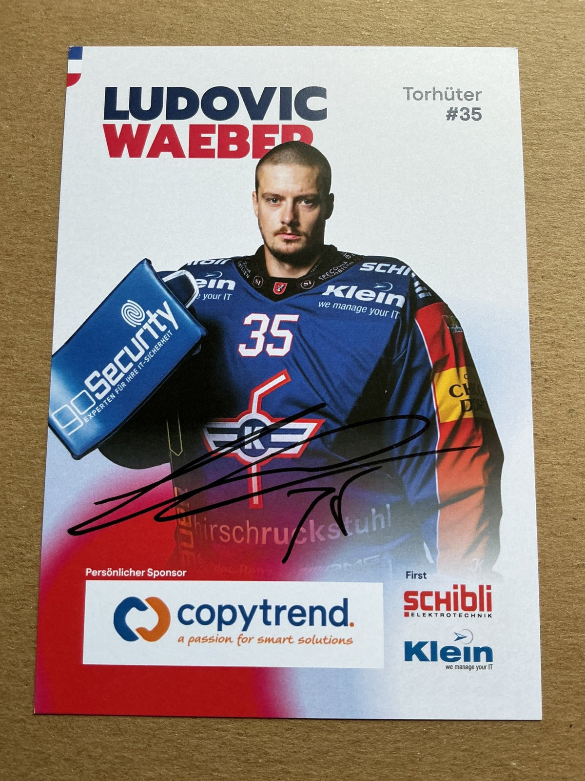 Ludovic Waeber, Switzerland 🇨🇭 EHC Kloten 2025/26 hand signed - Autographs-World