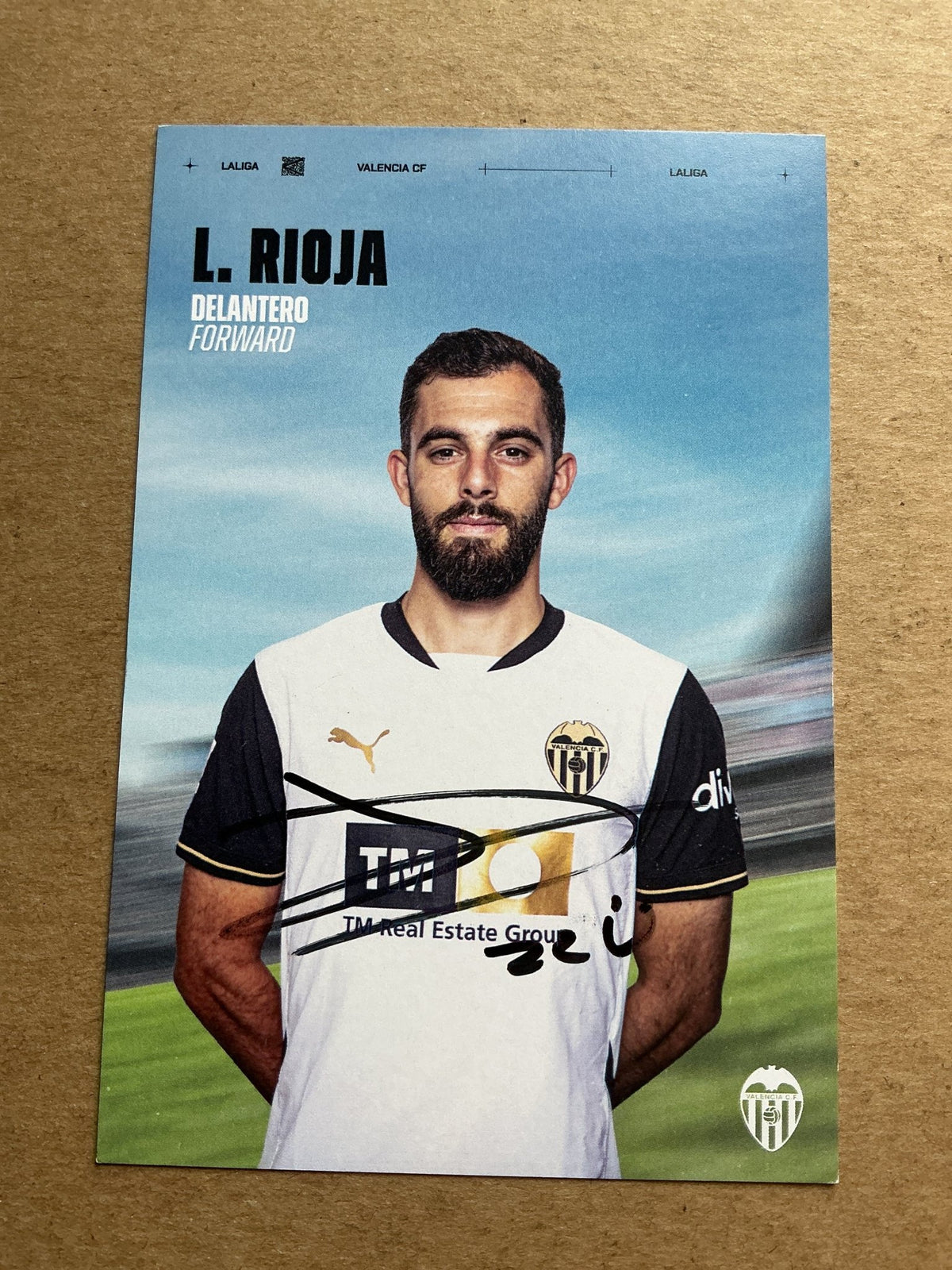 Luis Rioja, Spain 🇪🇸 Valencia CF 2024/25 hand signed - Autographs-World