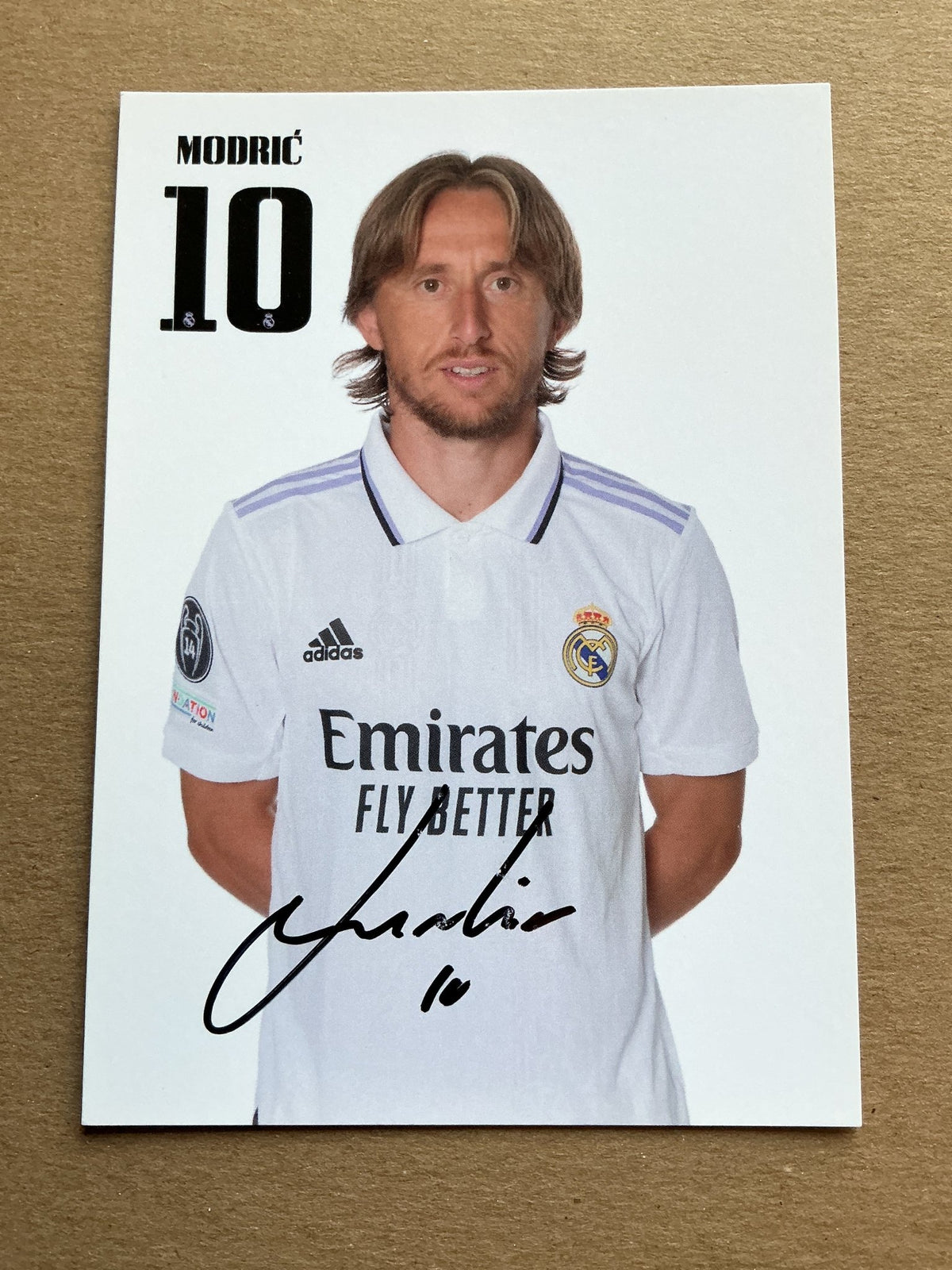 Luka Modrić, Croatia 🇭🇷 Real Madrid 2022/23 hand signed - Autographs-World