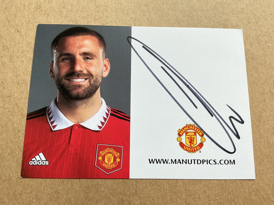 Luke Shaw, Great Britain 🇬🇧 Manchester United 2022/23 hand signed - Autographs-World