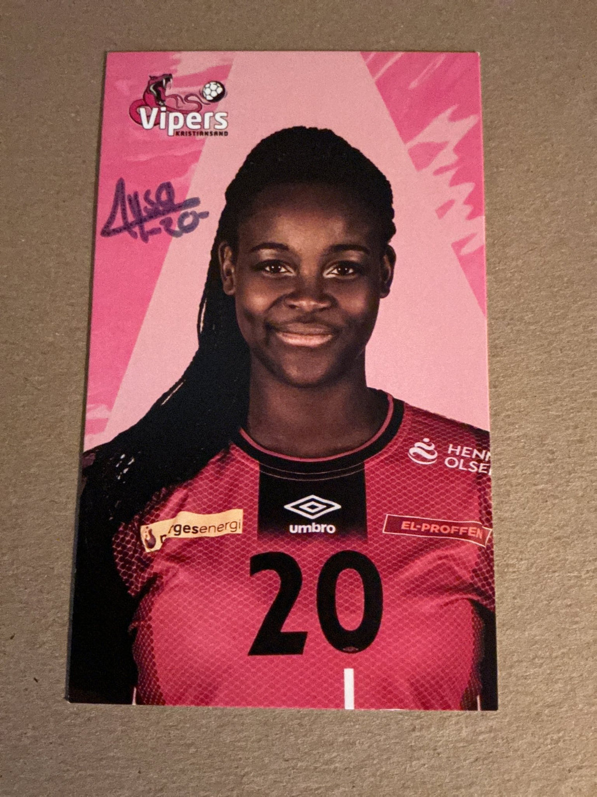 Lysa Tchaptchet Defo, Spain 🇪🇸 Handball Vipers 2021/22 hand signed - Autographs-World