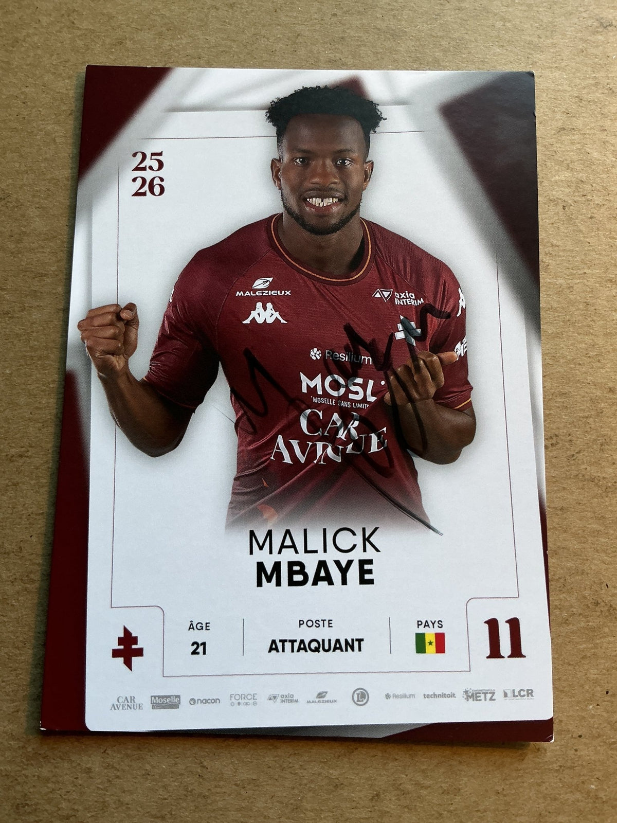 Malick Mbaye, Senegal 🇸🇳 FC Metz 2025/26 hand signed - Autographs-World