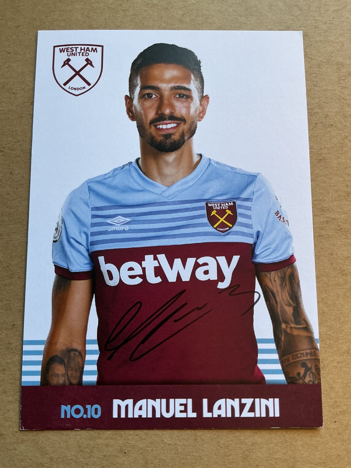 Manuel Lanzini, Argentina 🇦🇷 West Ham United 2019/20 hand signed - Autographs-World