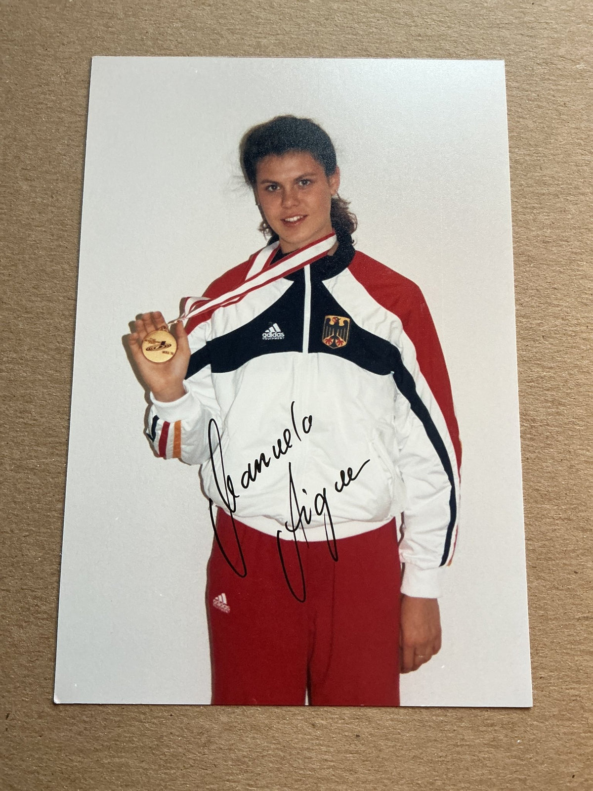 Manuela Aigner, Germany 🇩🇪 Athletics Summer Olympics hand signed - Autographs-World