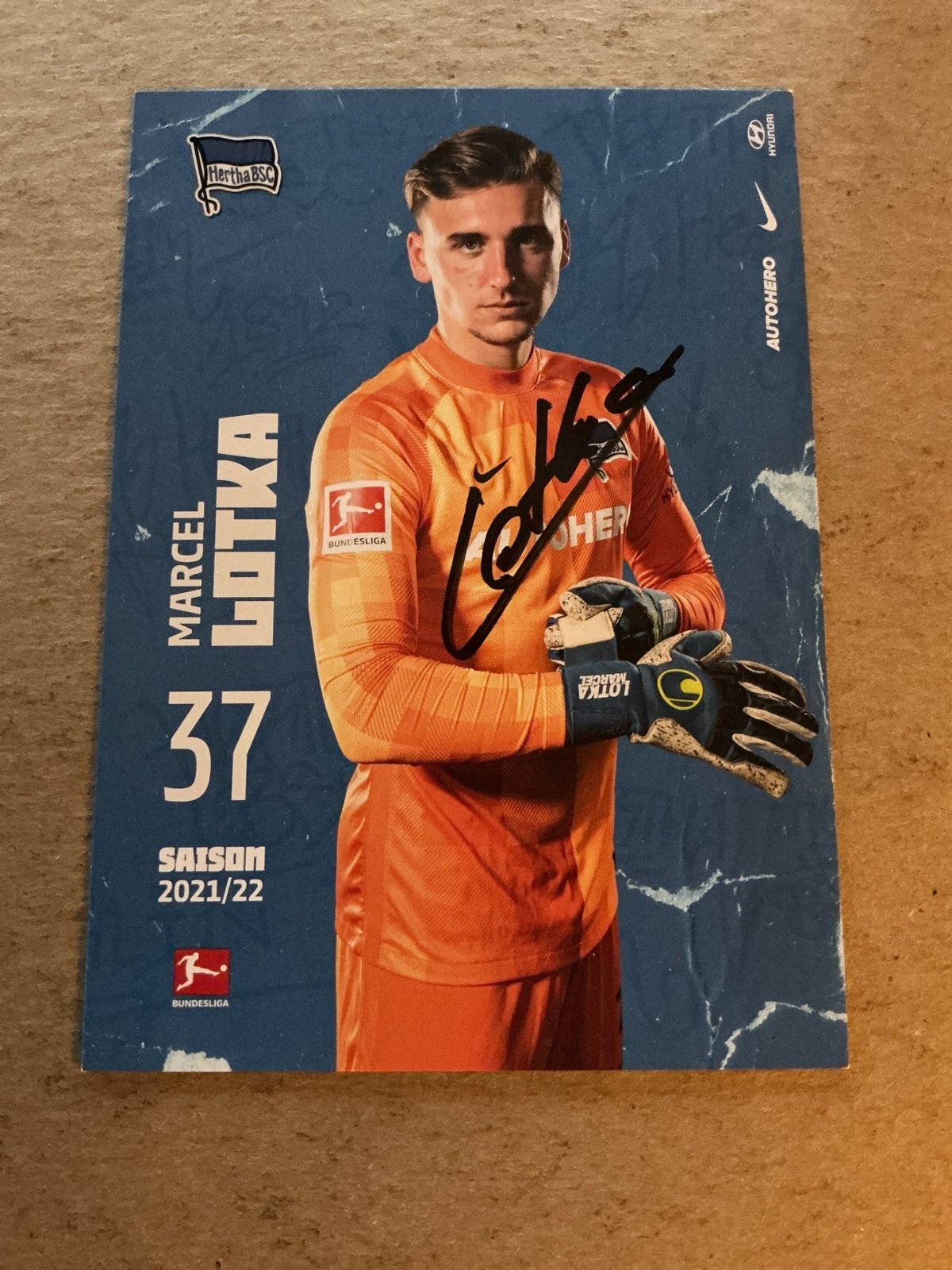 Marcel Lotka, Germany 🇩🇪 Hertha BSC Berlin 2021/22 hand signed - Autographs-World