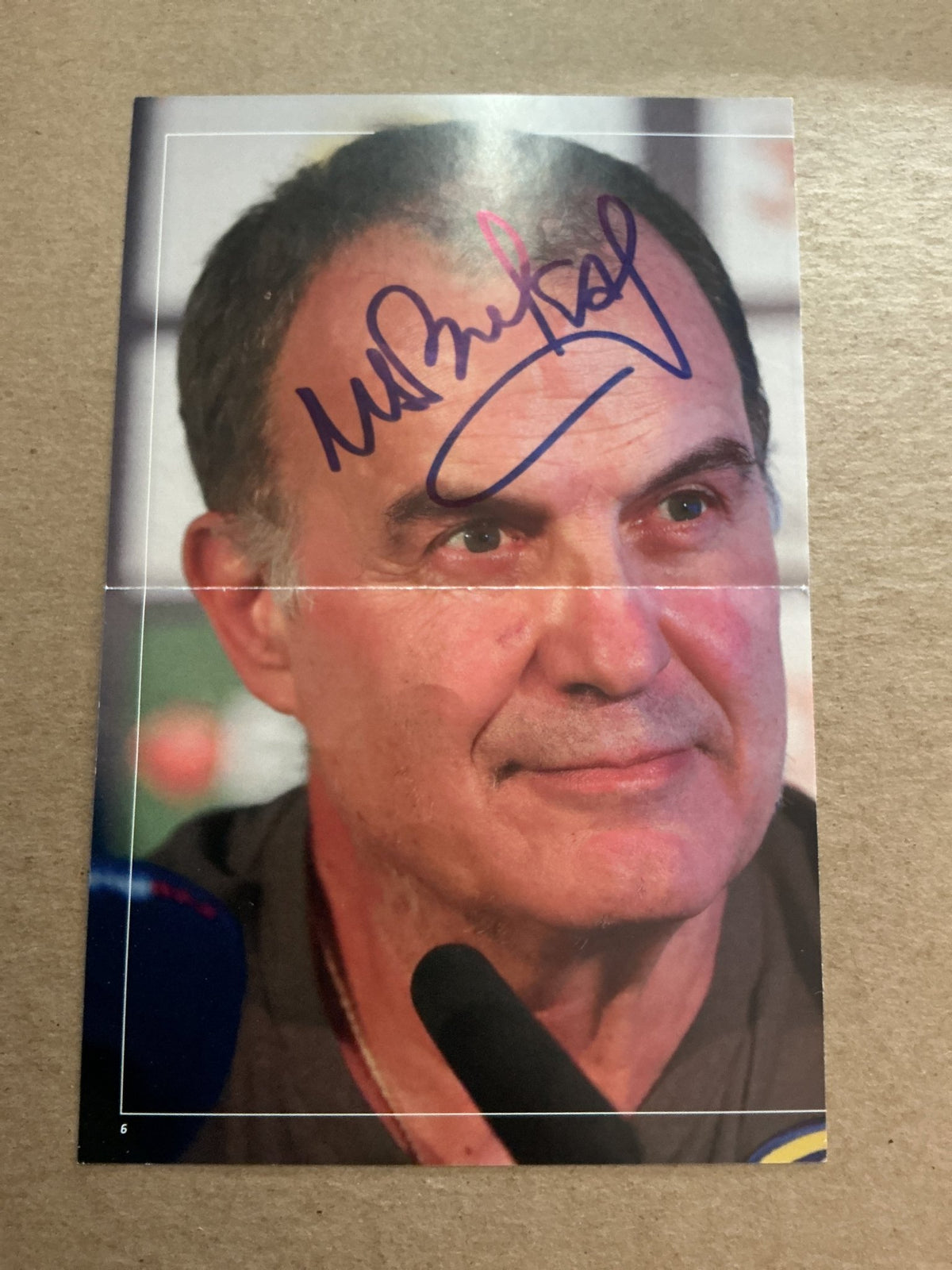 Marcelo Bielsa, Argentina 🇦🇷 Leeds United 2018/19 hand signed - Autographs-World