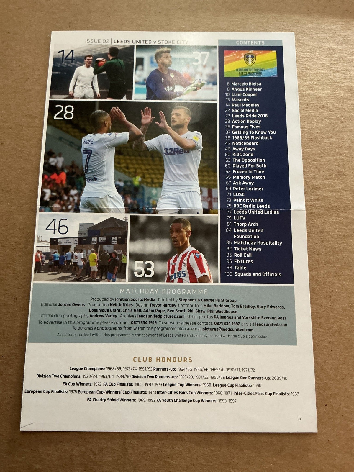 Marcelo Bielsa, Argentina 🇦🇷 Leeds United 2018/19 hand signed - Autographs-World