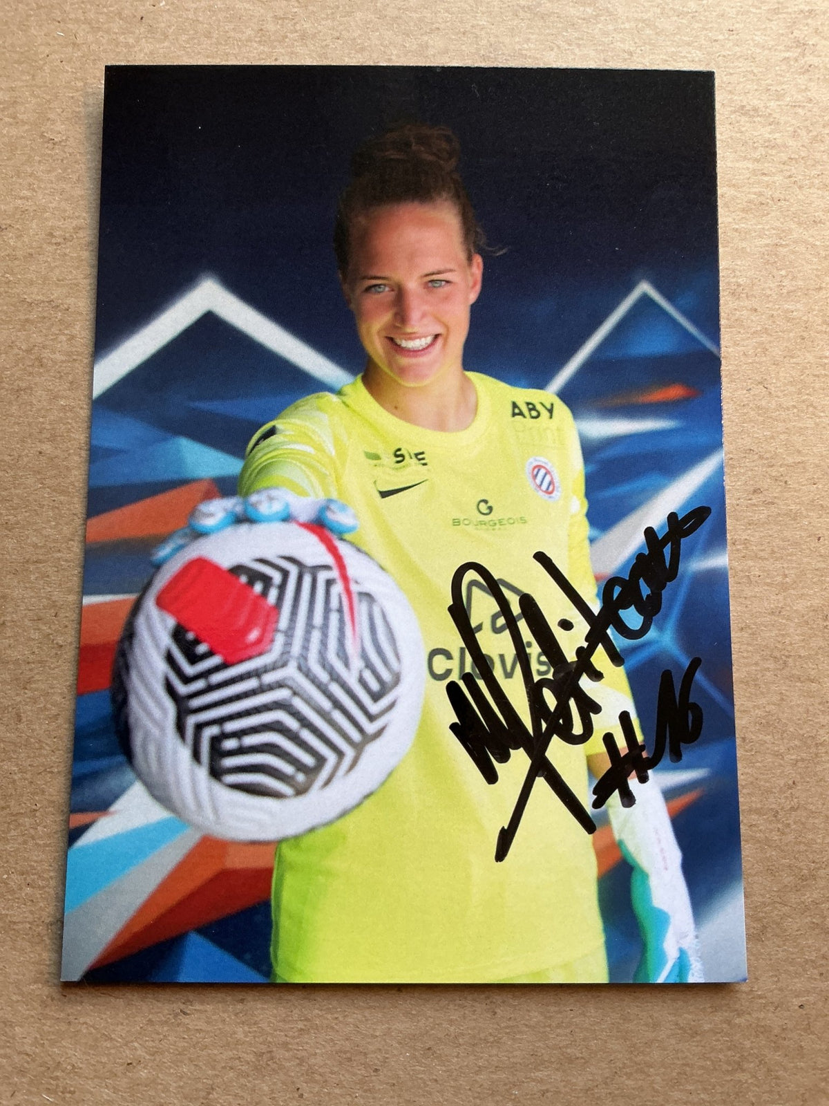 Marie Petiteau, France 🇫🇷 Montpellier HSC 2023/24 hand signed - Autographs-World